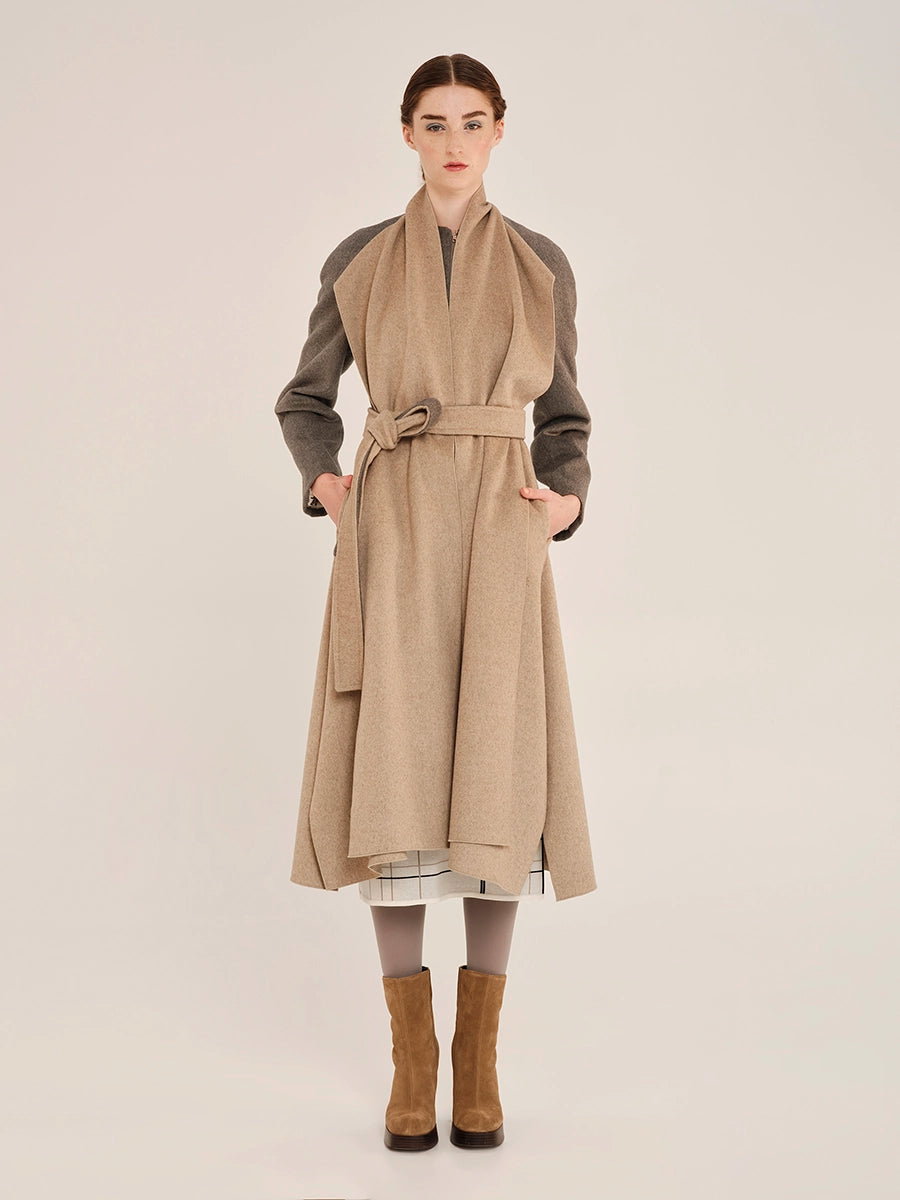 Long Coat with Attached Scarf – Sculptures W25363