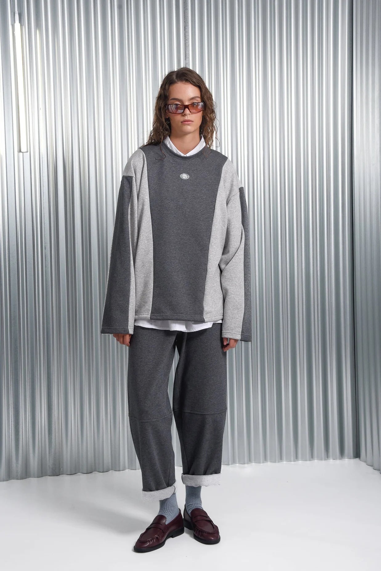 SYMBOL SWEATSHIRT DARK GREY