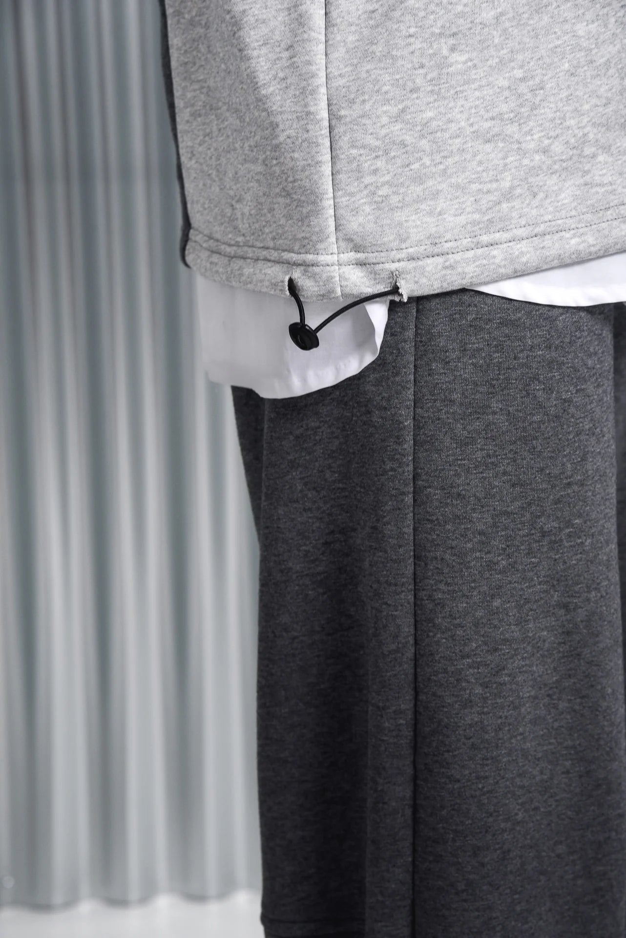 SYMBOL SWEATSHIRT DARK GREY