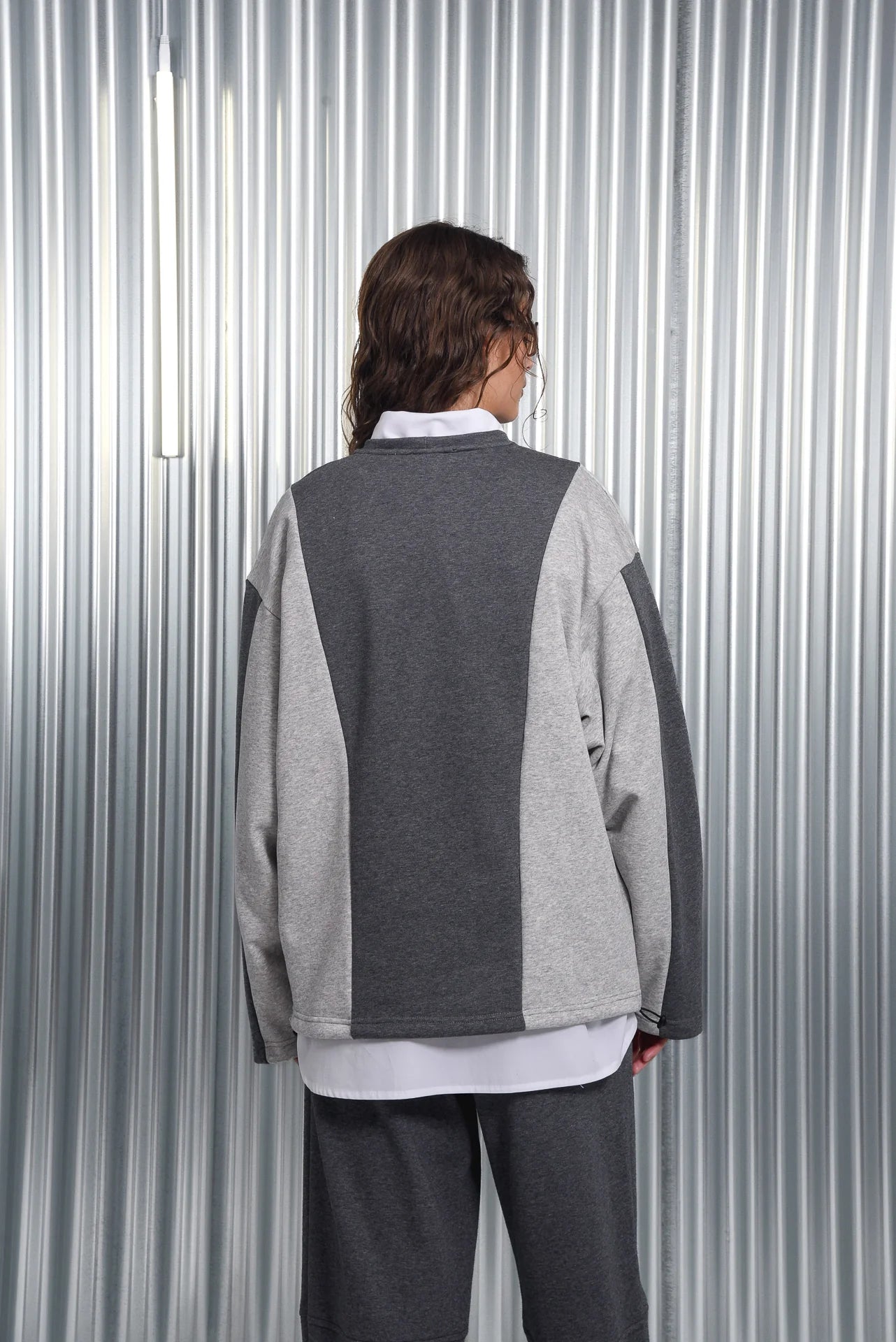 SYMBOL SWEATSHIRT DARK GREY