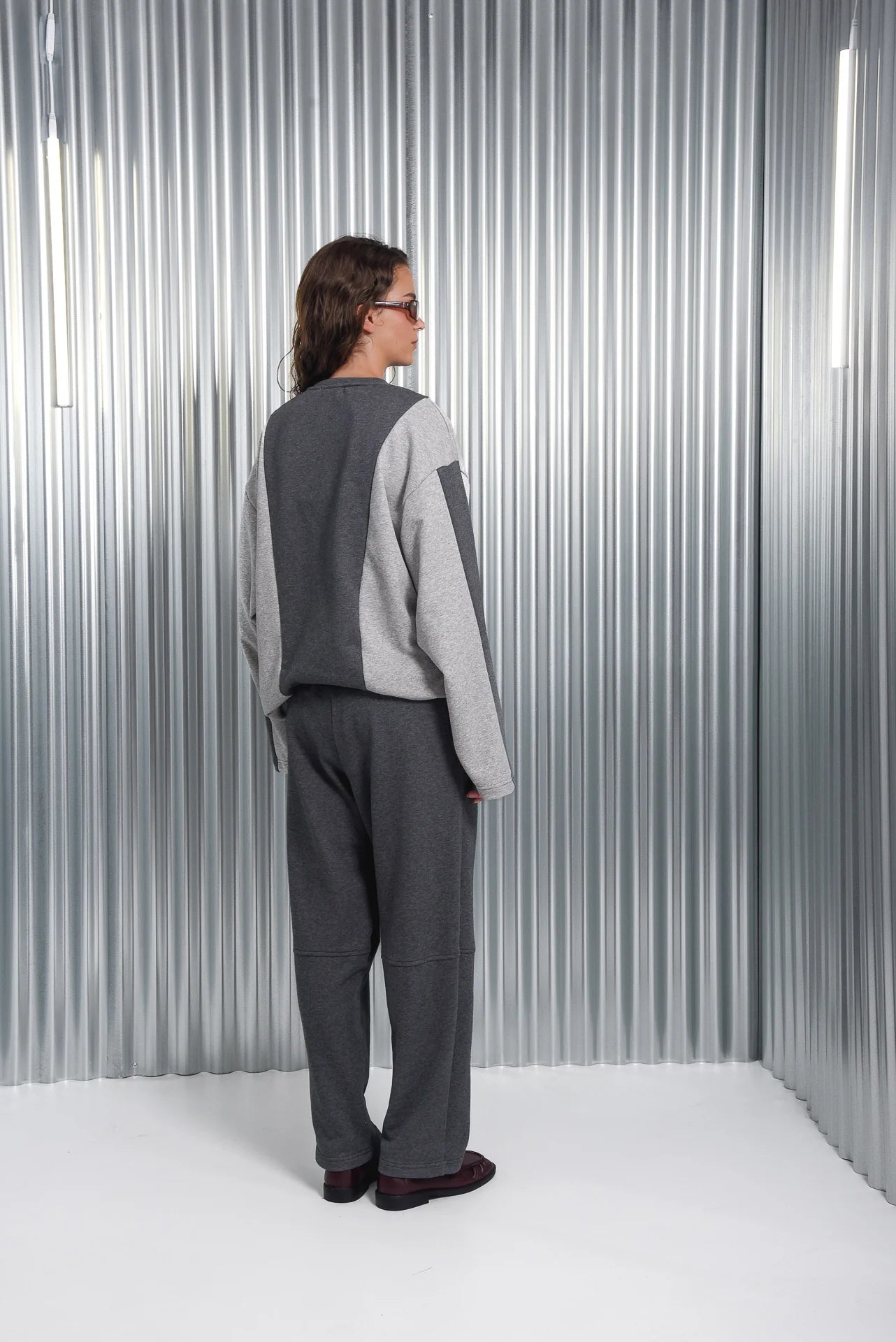 SYMBOL SWEATSHIRT DARK GREY
