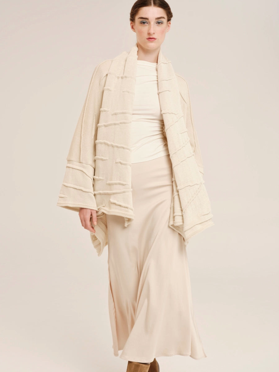 Knit Cardigan with Irregular Nervures – Neutral by Nature W25243