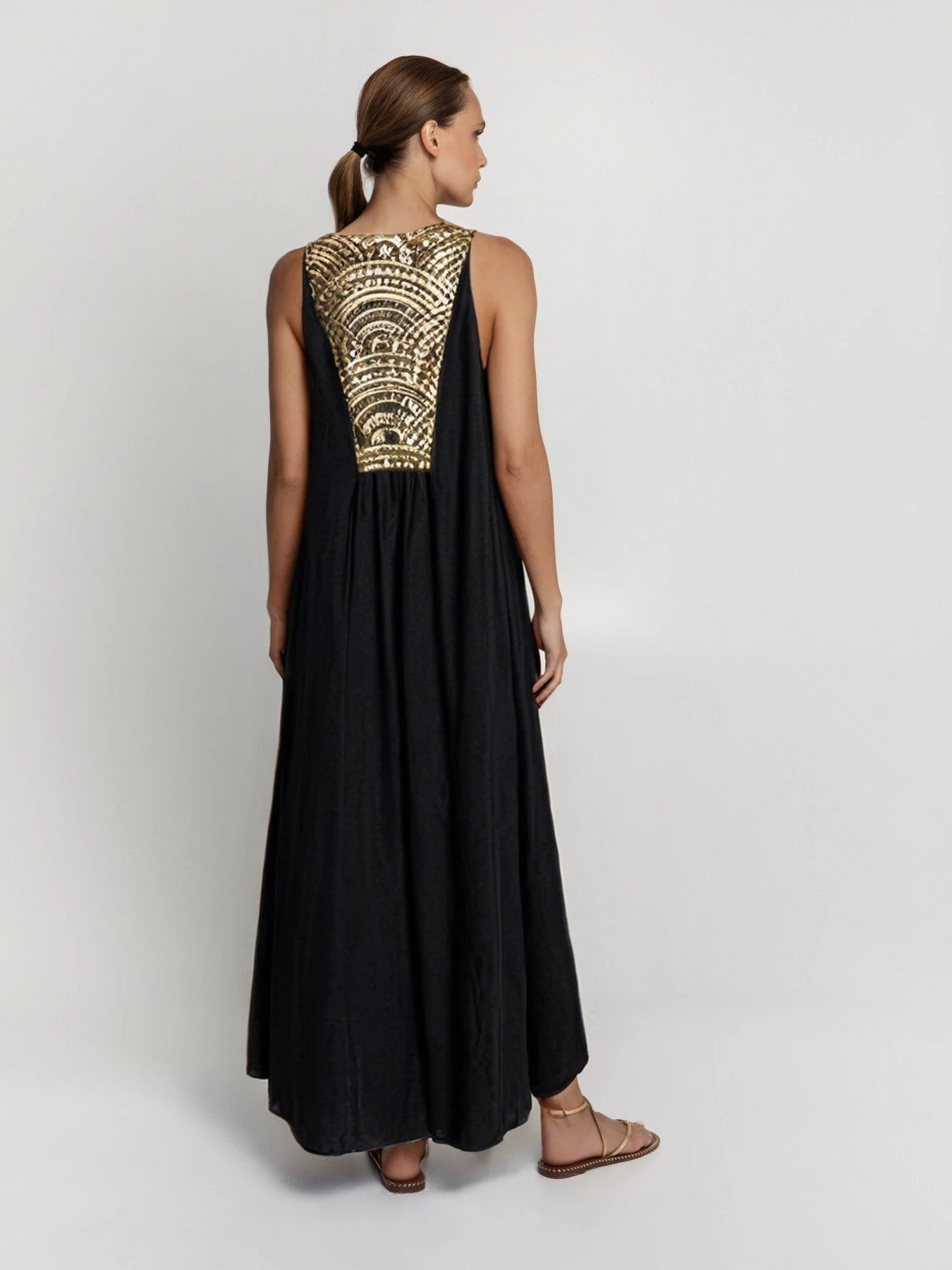 Triangle Embroidered Sleeveless Maxi Dress Black