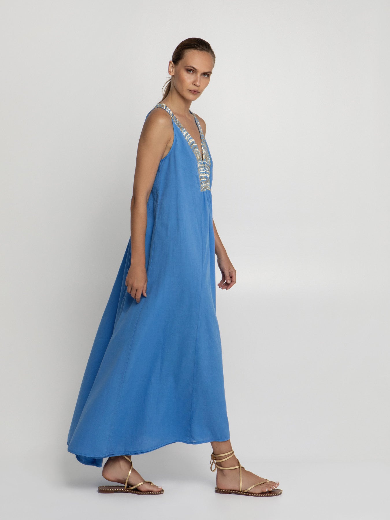 Black Triangle Embroidered Sleeveless Maxi Dress 3113042
