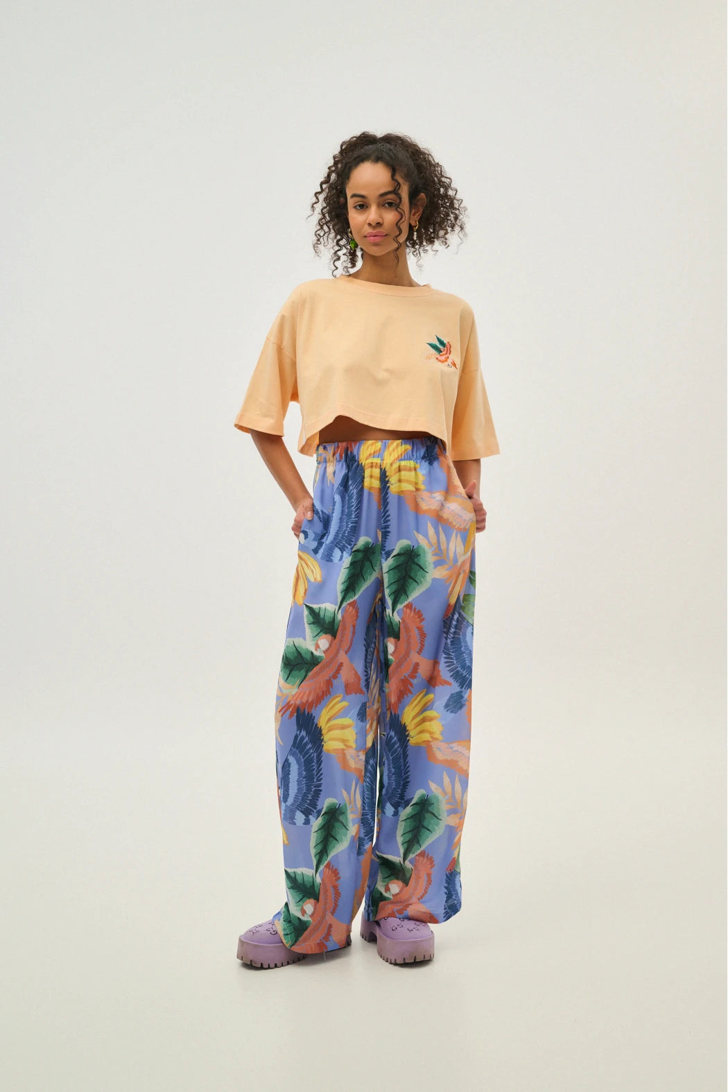 Woman crop top with print - Parrot