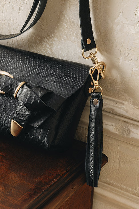 "Regret me" shoulder bag