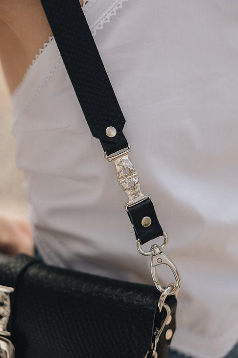 "The river" shoulder bag BLACK NICKEL