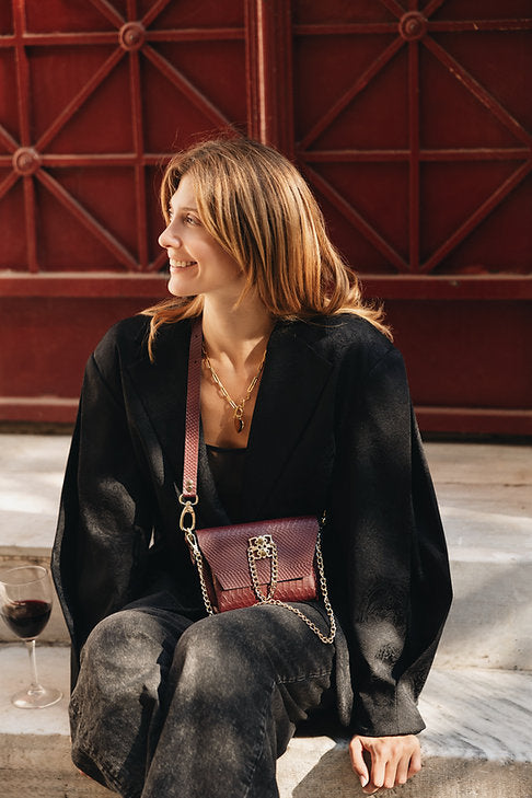 "Don't stop the dance" shoulder bag, cherry