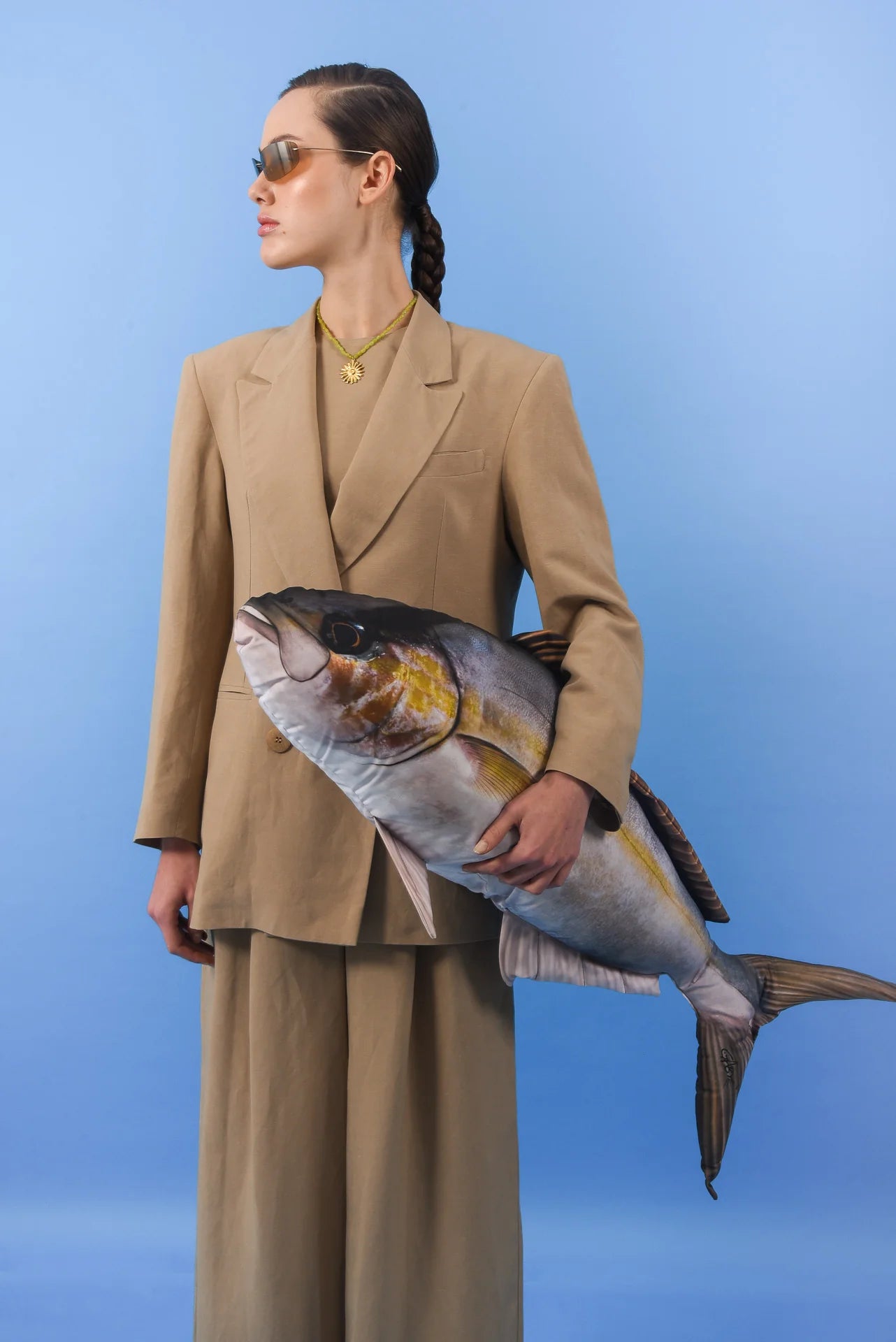 JUNE BLAZER