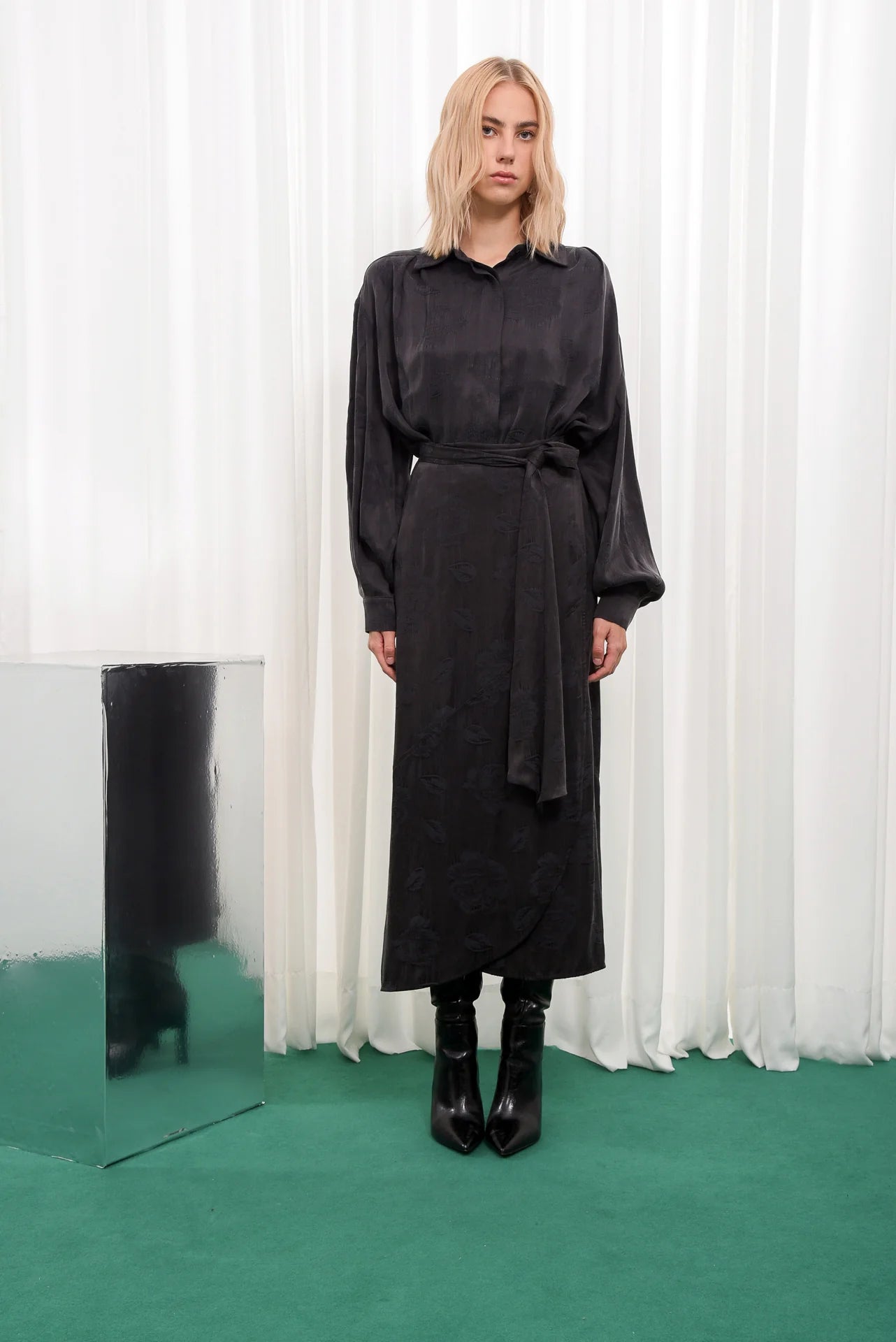 INNER VOICE WRAP SKIRT ANTHRACITE