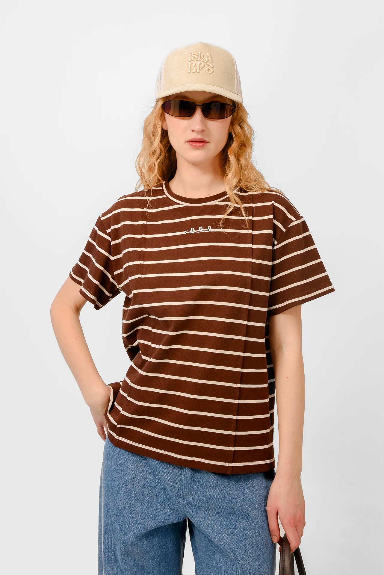 VACAY T-SHIRT BROWN