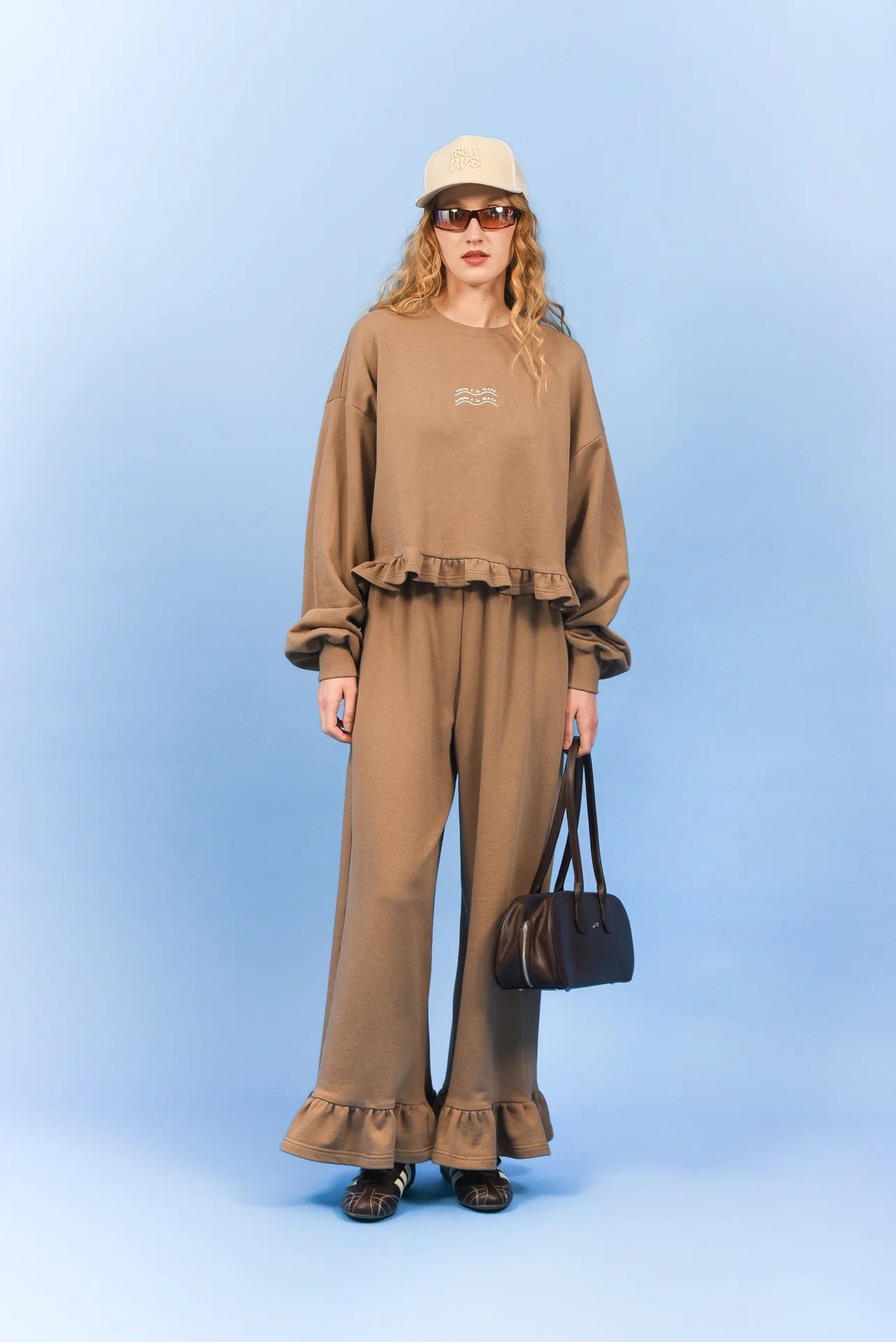 EASY LIVING SWEATER CAMEL