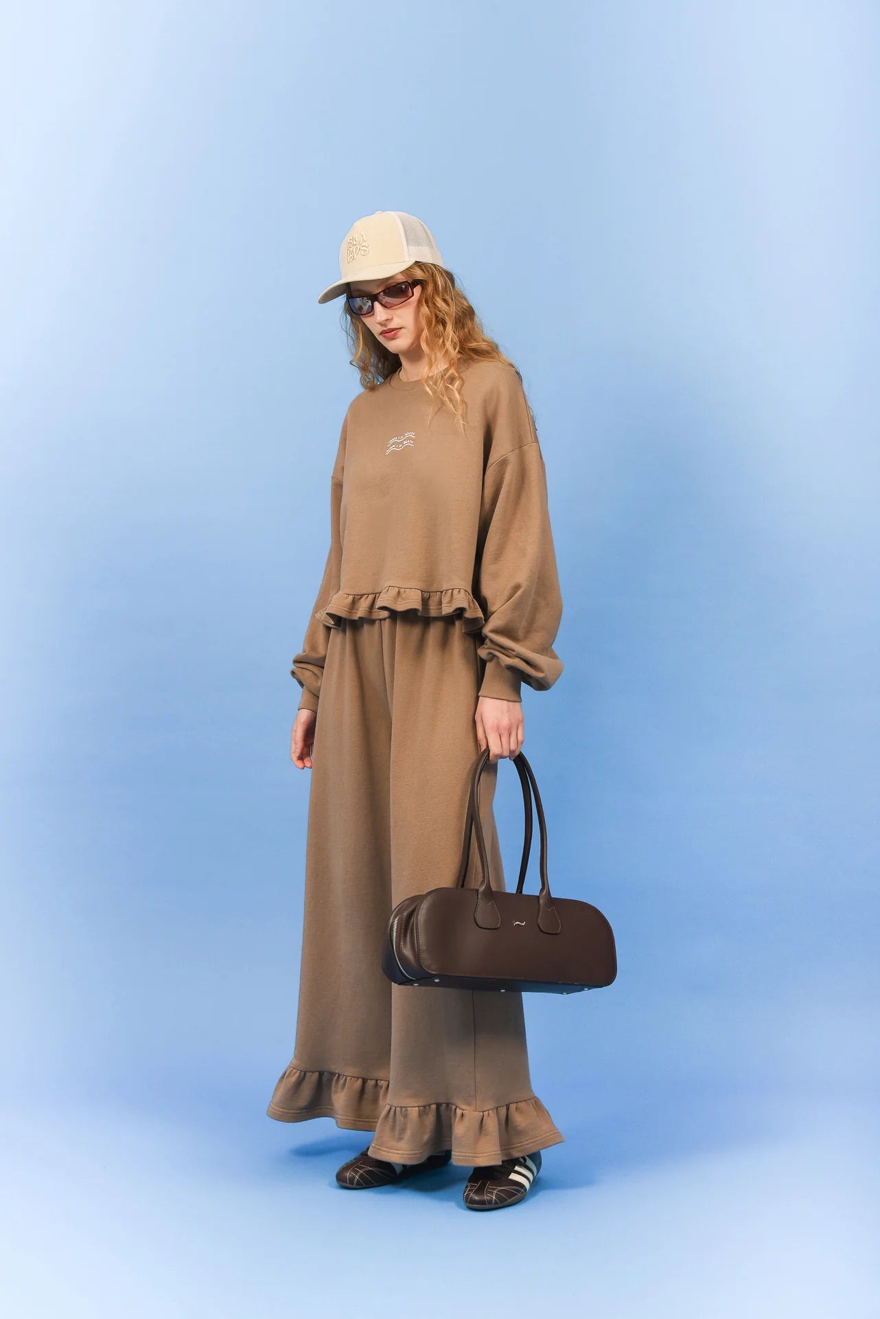 EASY LIVING SWEATER CAMEL