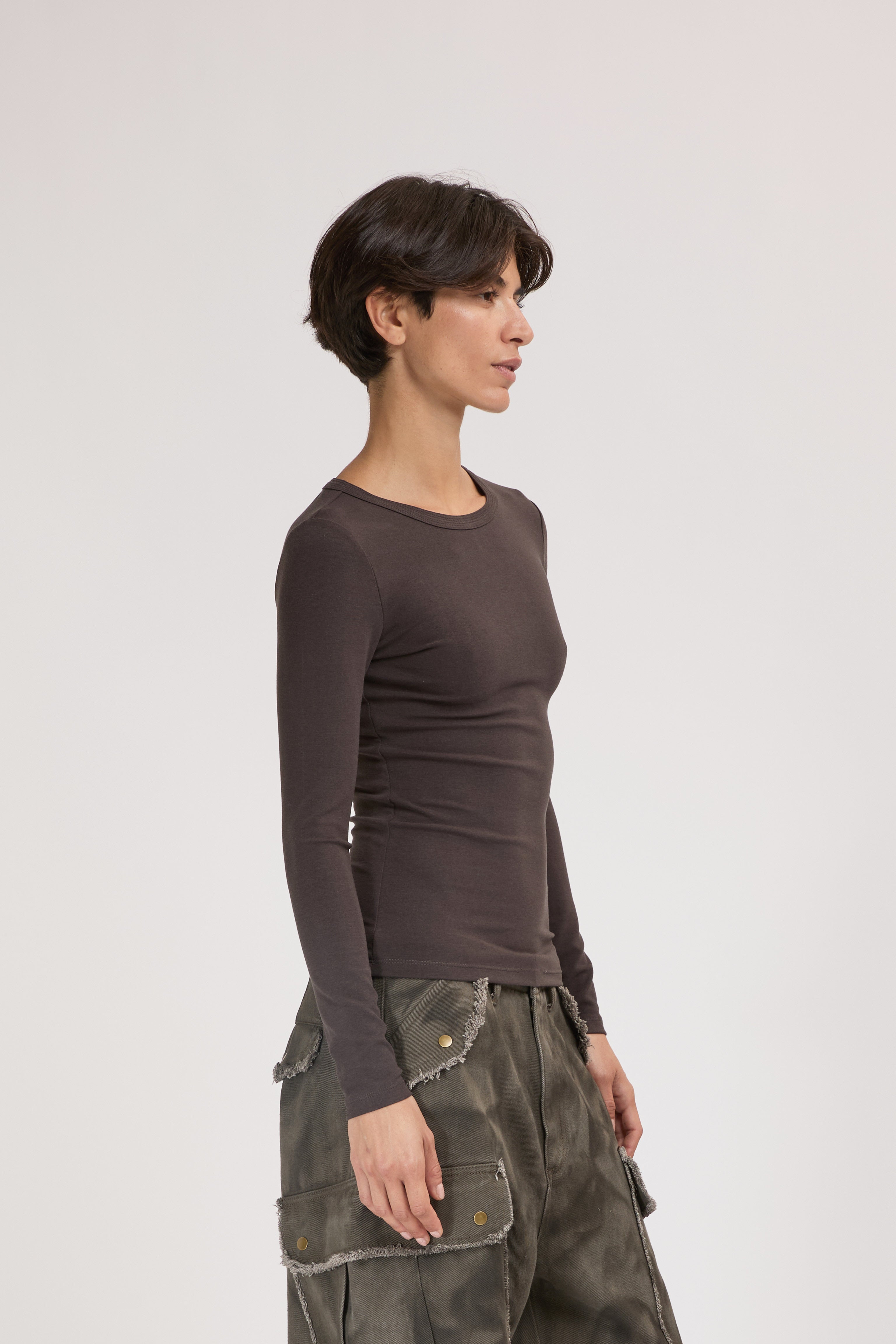 EFW260021 TOP