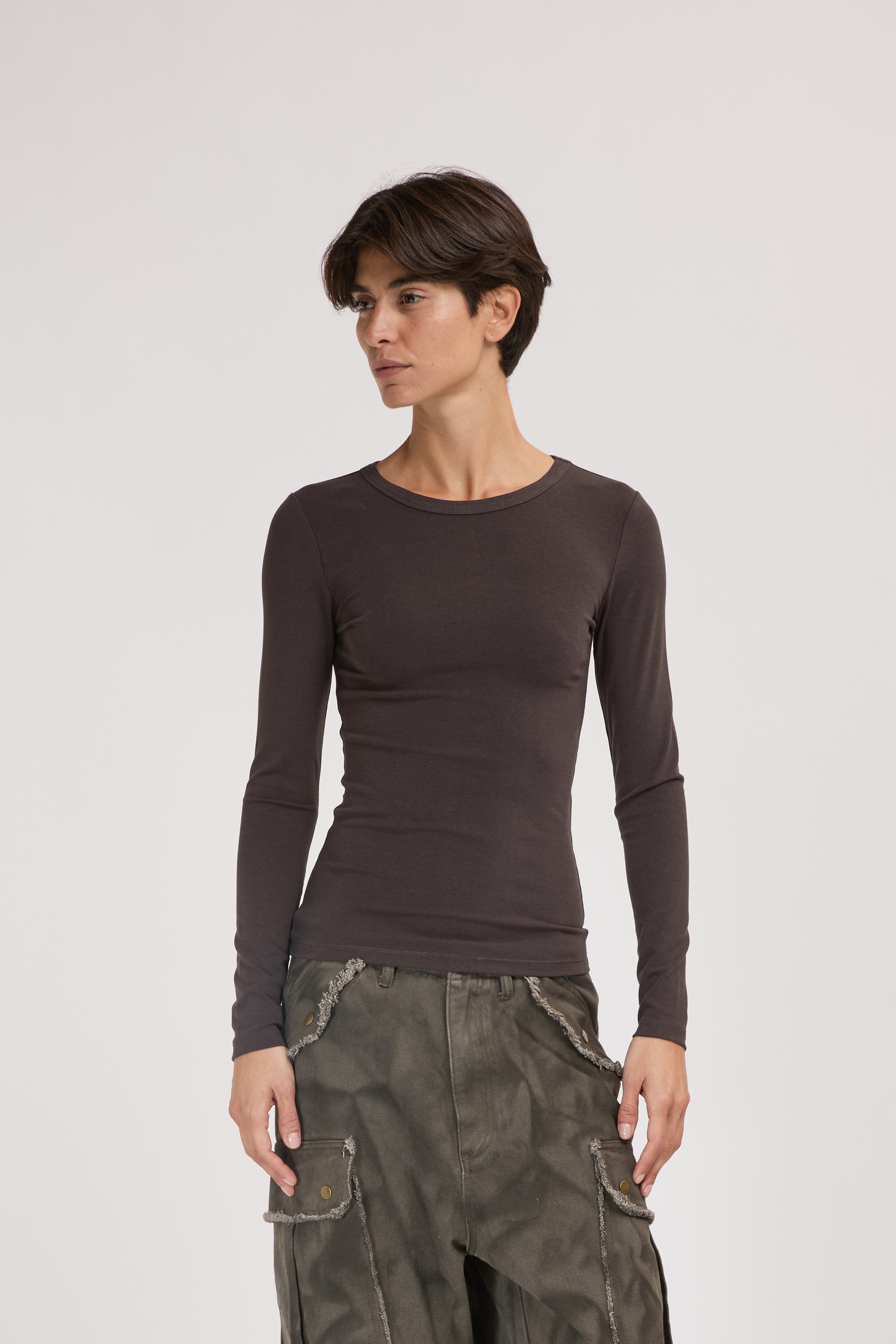 EFW260021 TOP