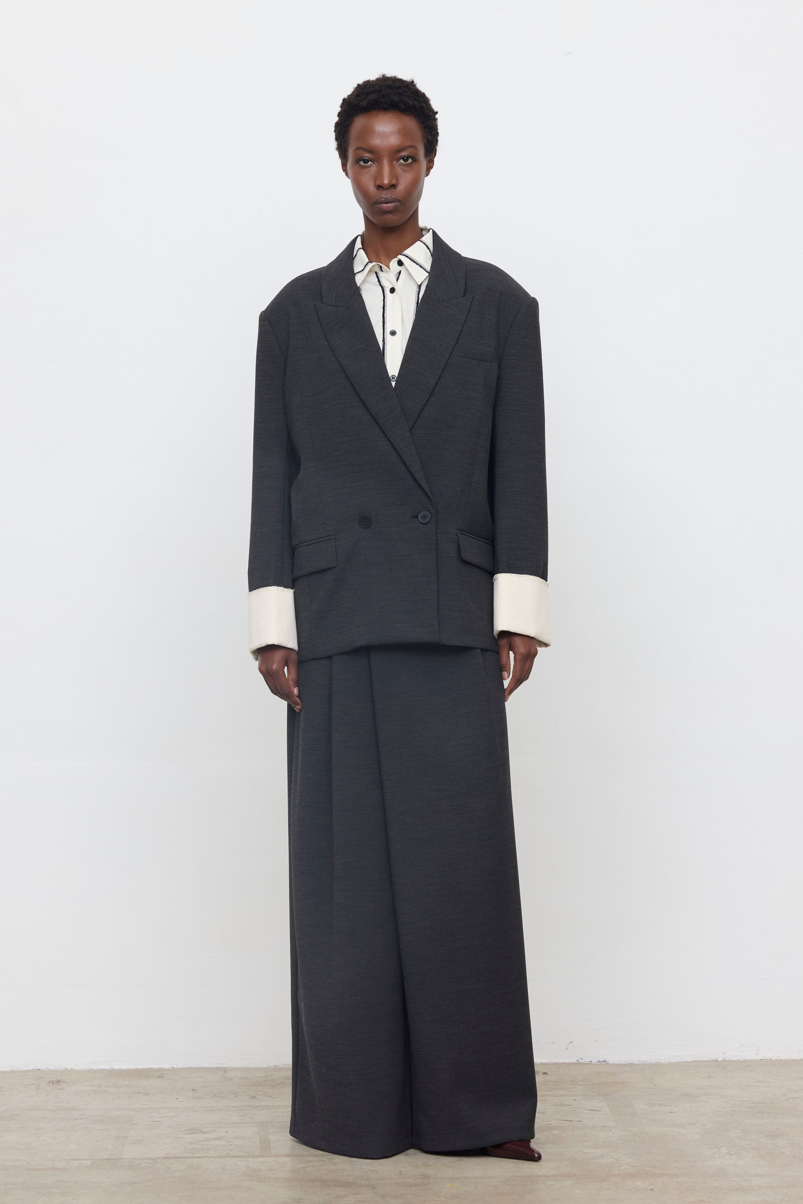 EFW260057 BLAZER