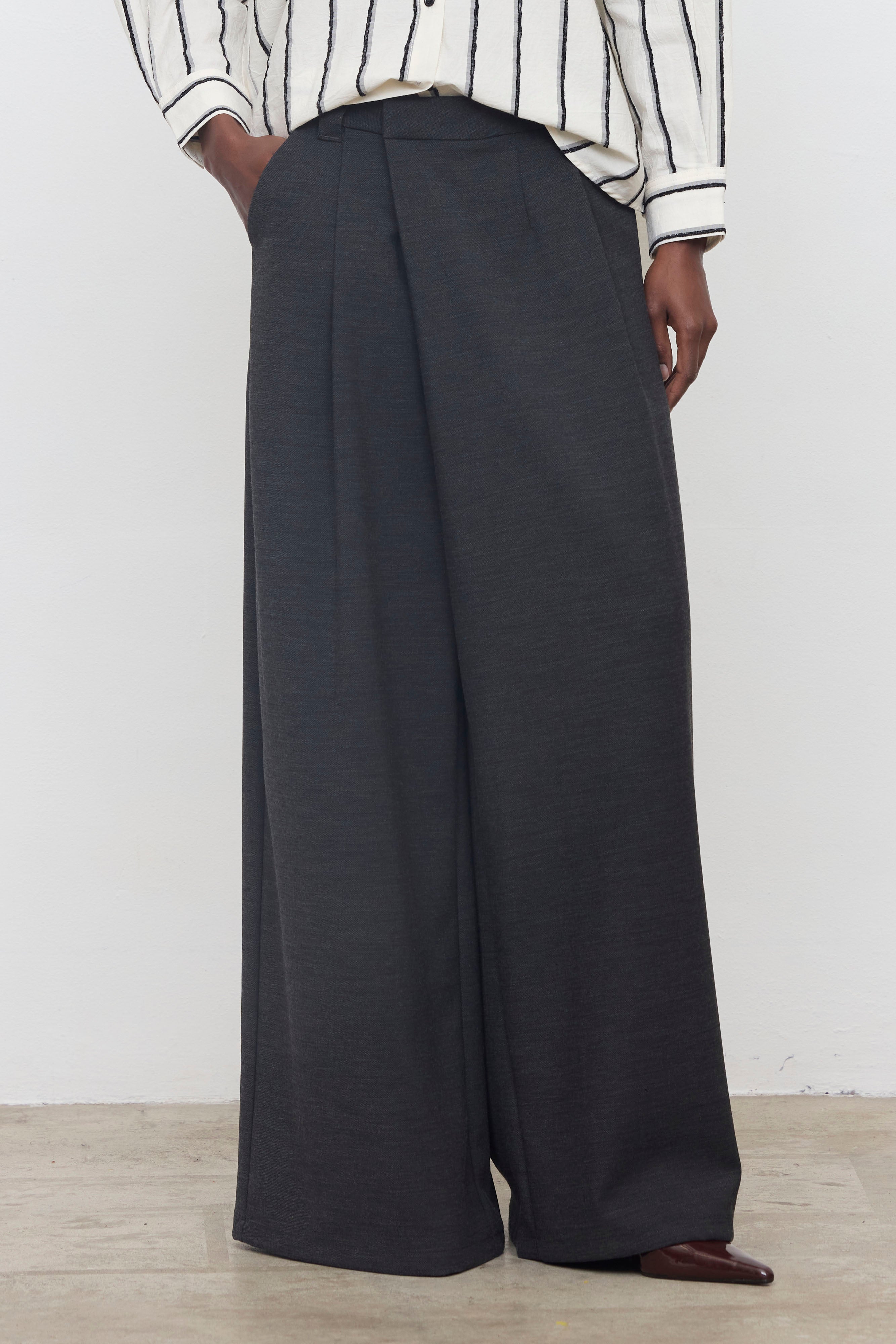EFW260058 TROUSERS