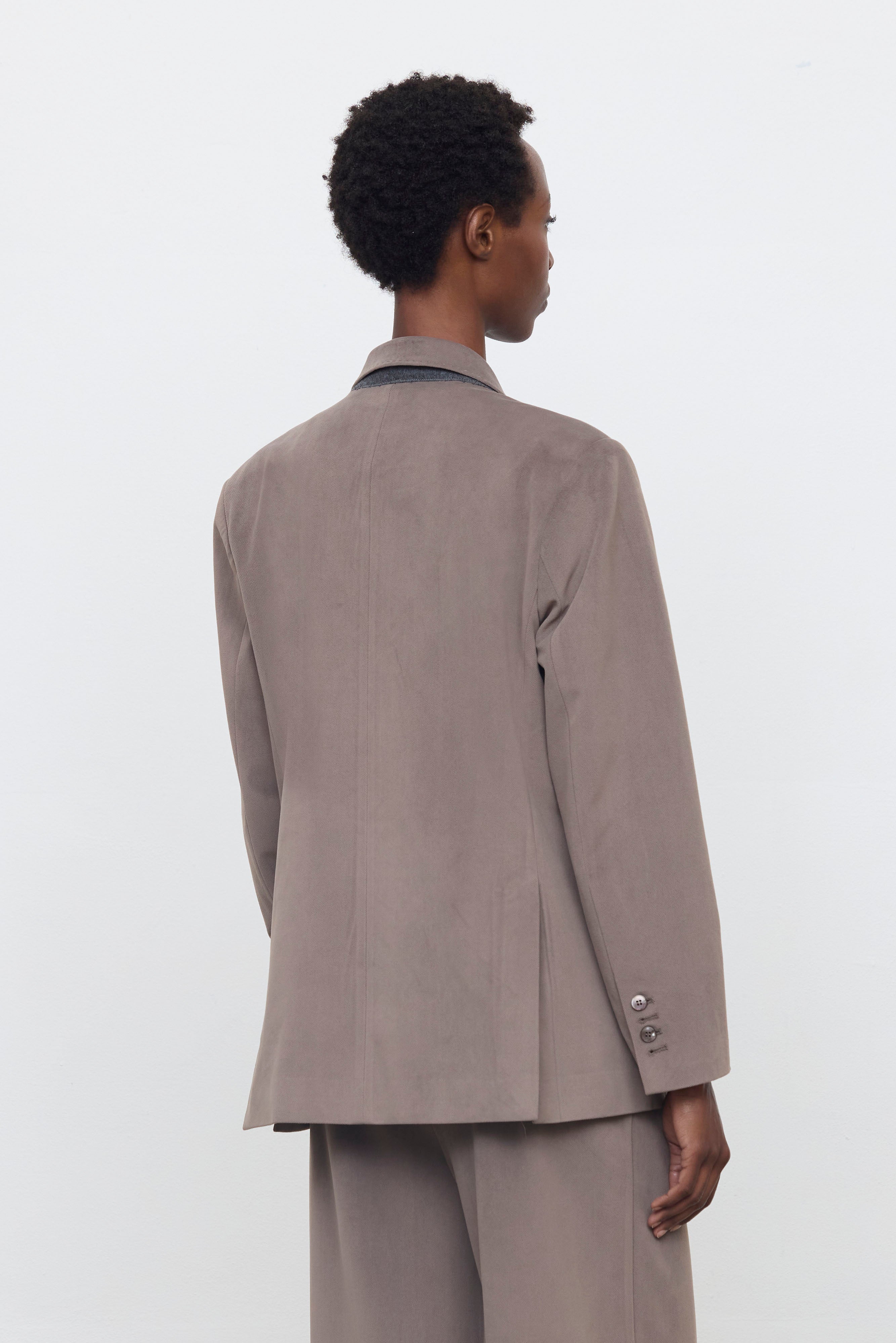 EFW260070 BLAZER
