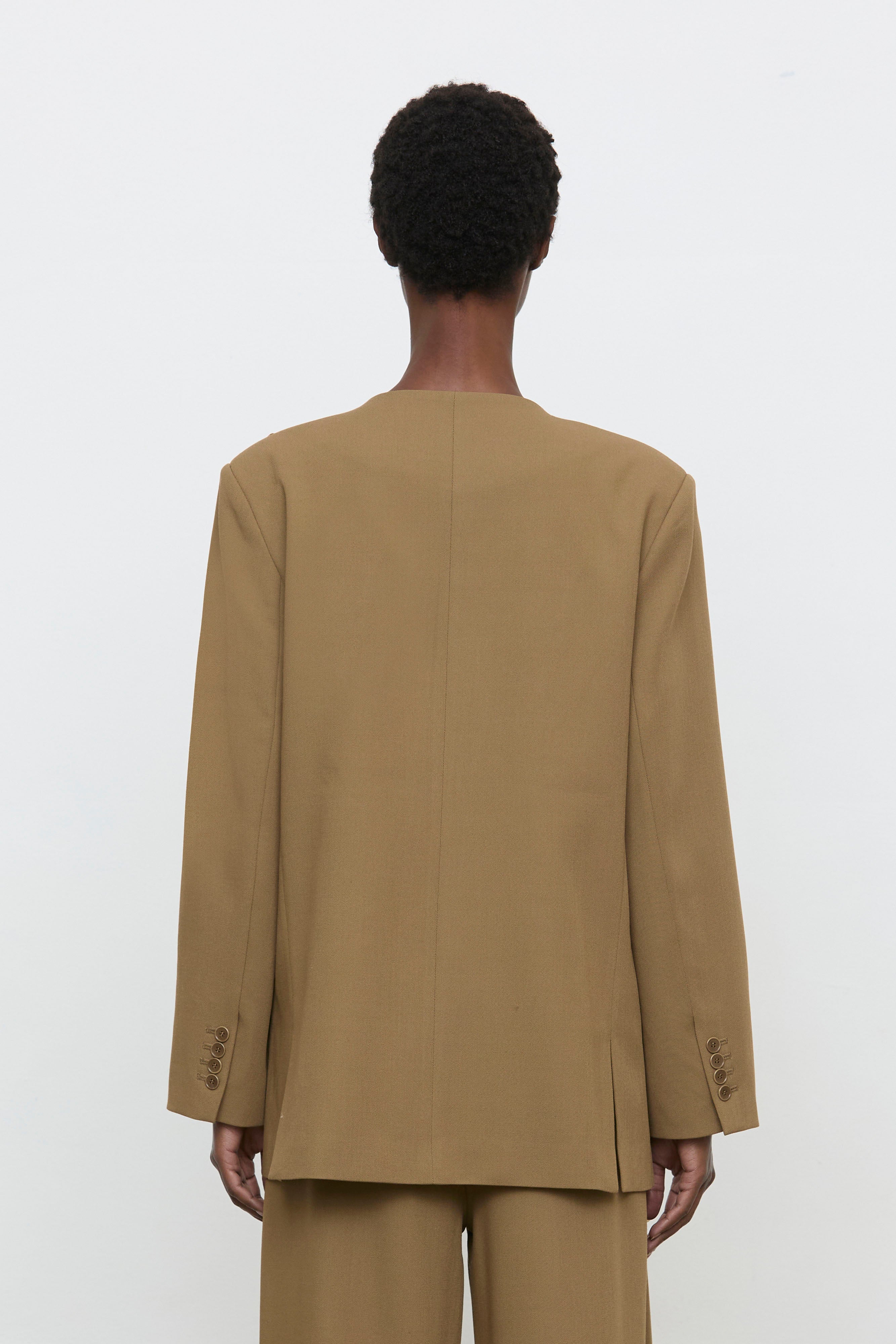 EFW260081 BLAZER