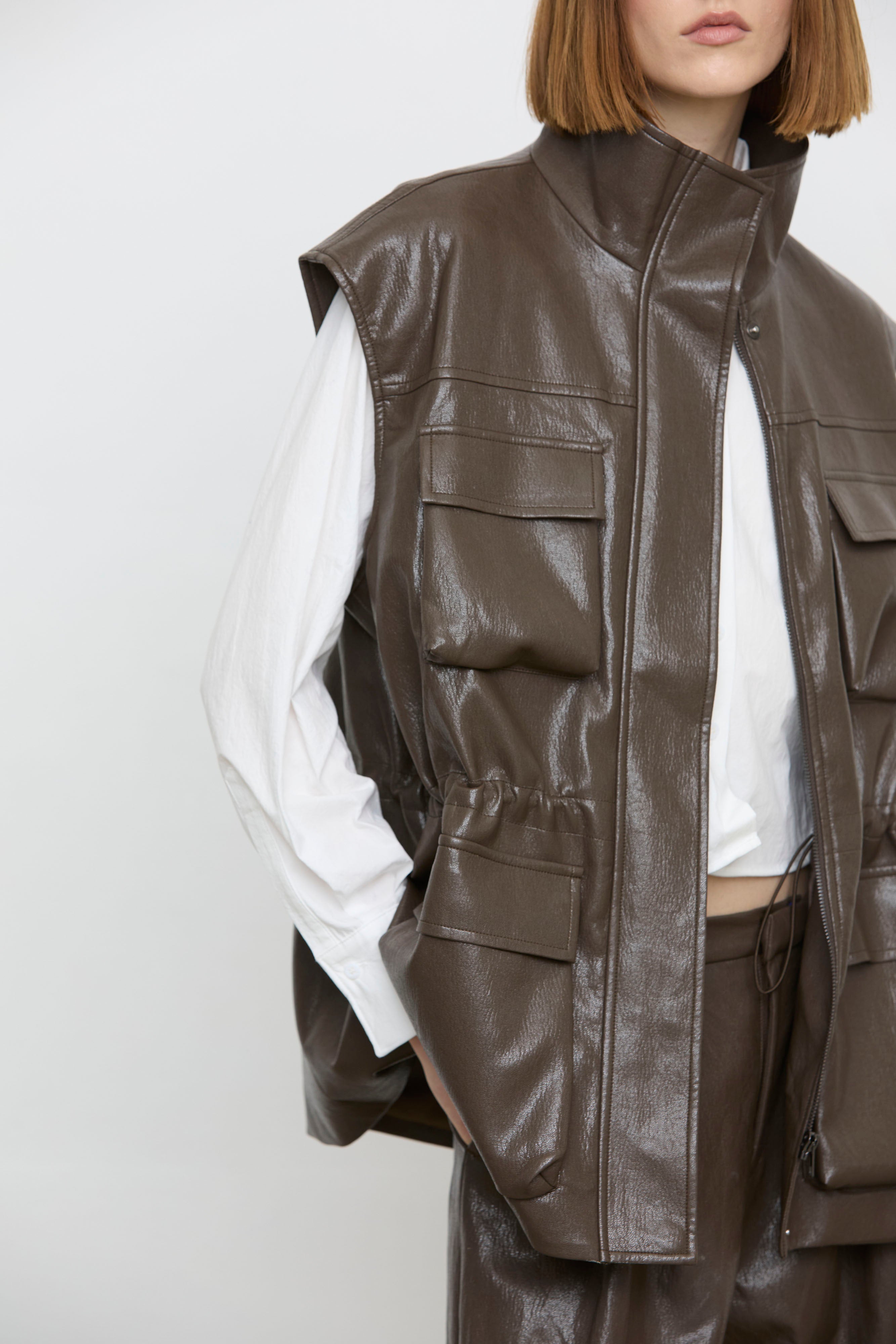EFW260168 VEST