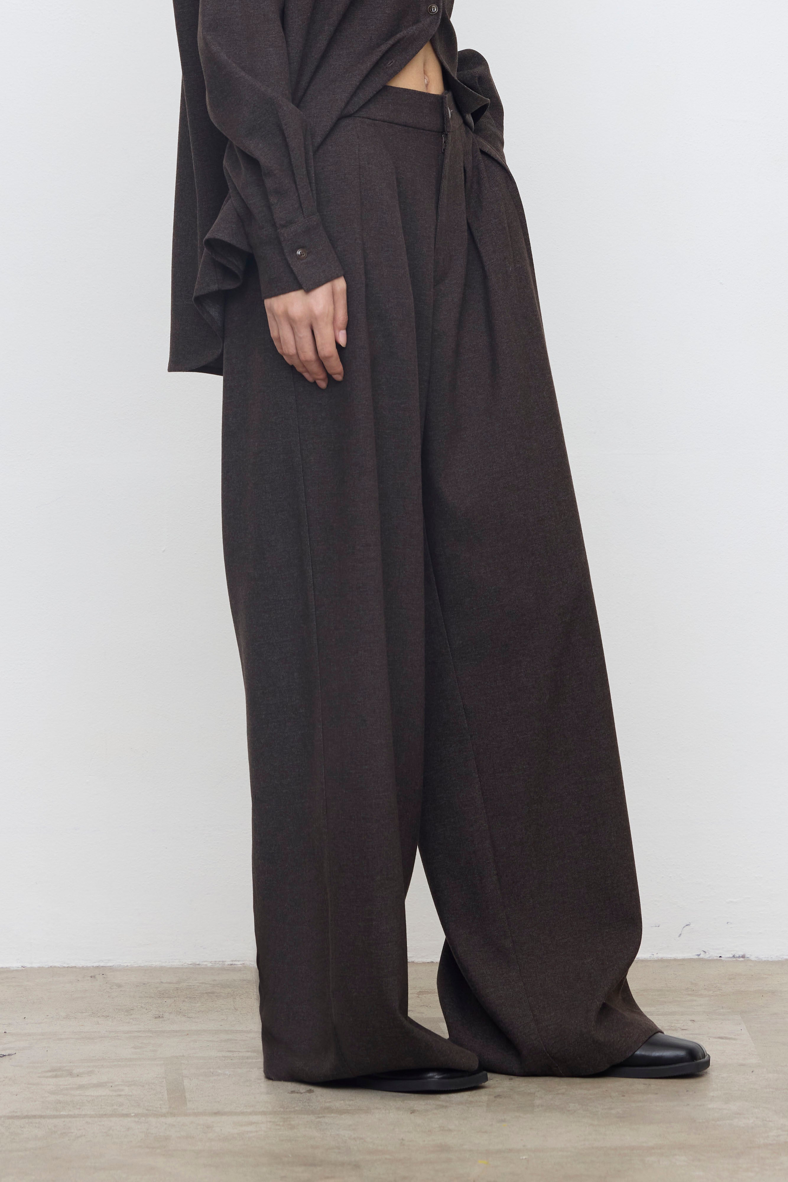 EFW260229 TROUSERS