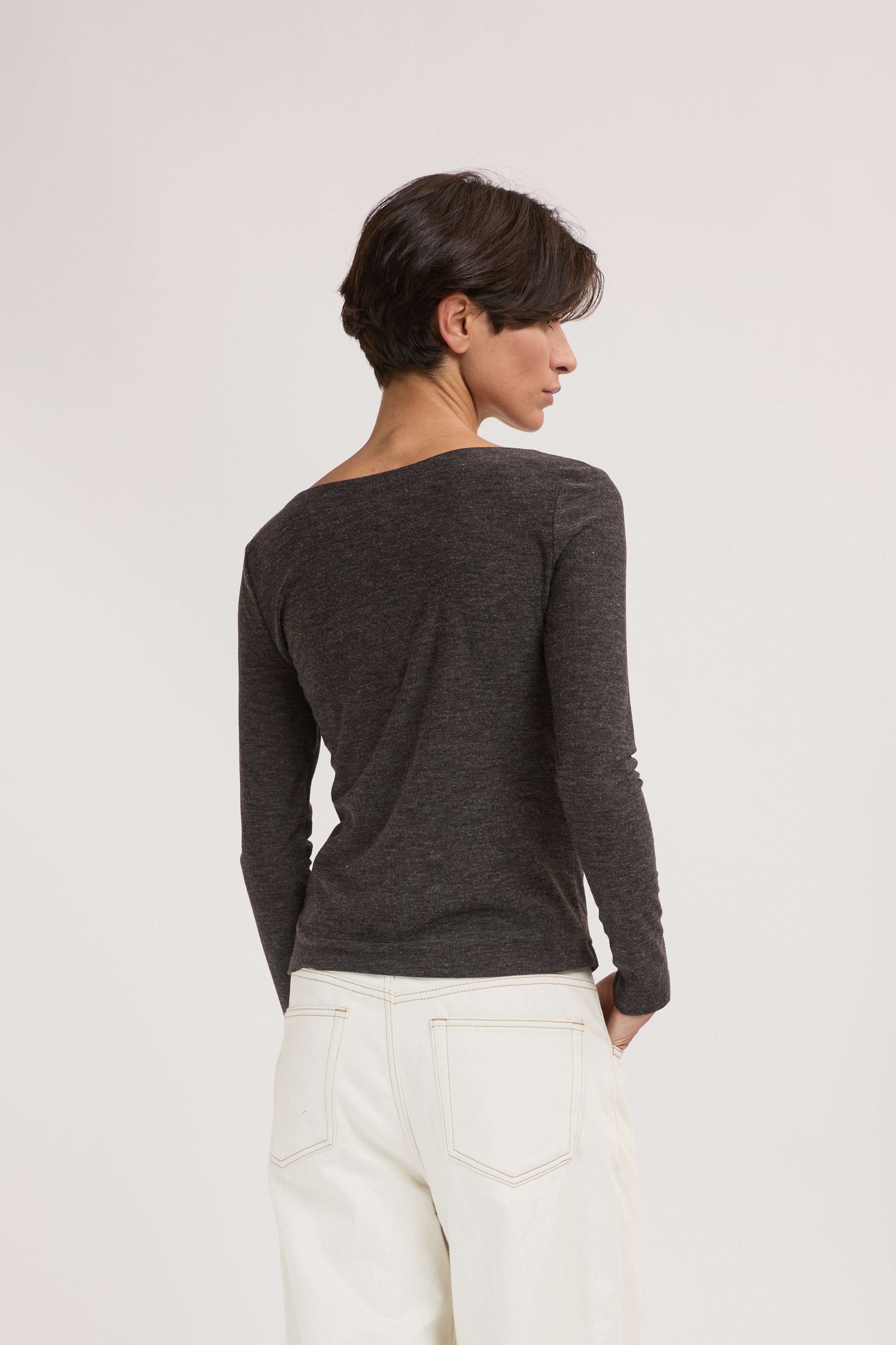 EFW260234 TOP