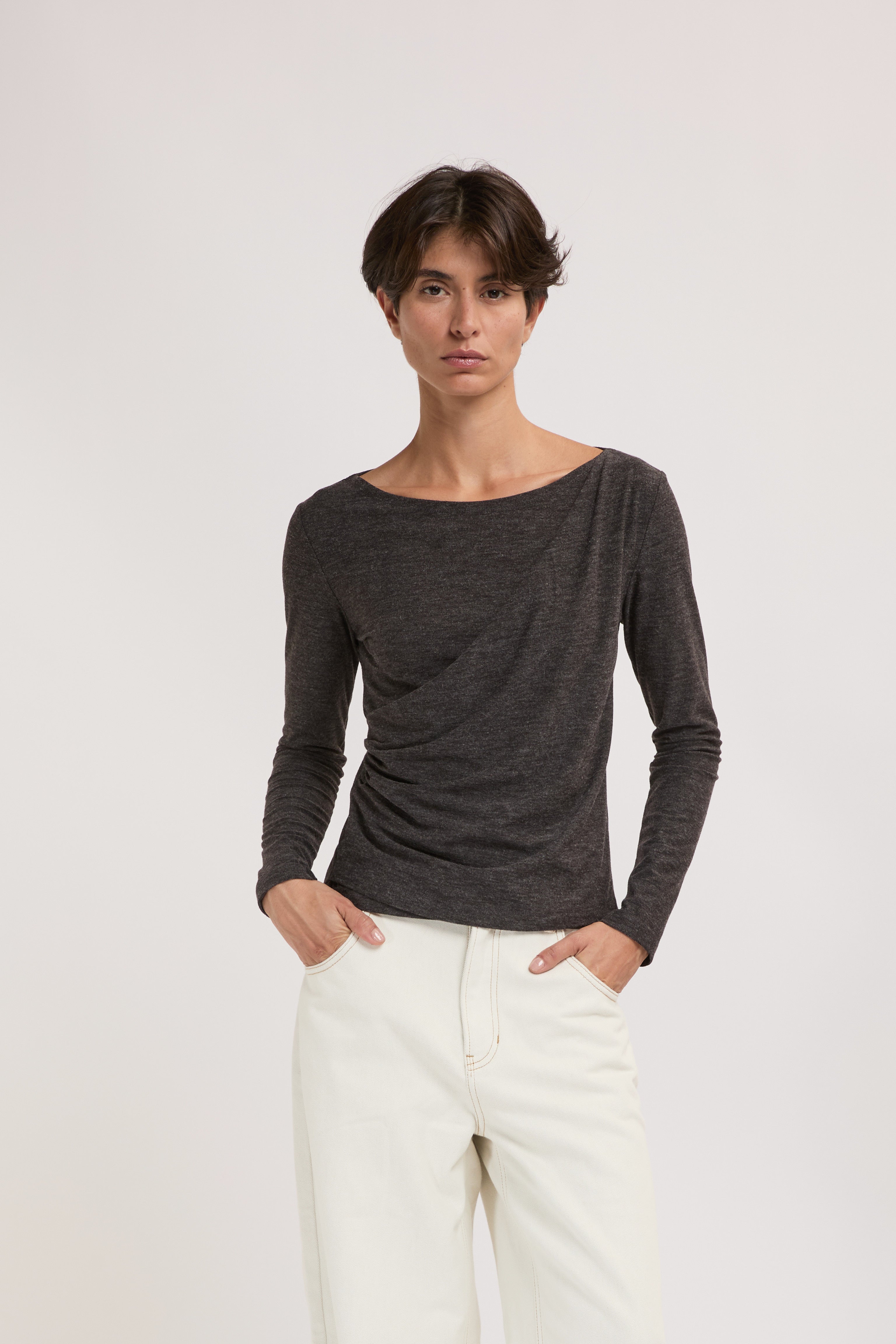 EFW260234 TOP