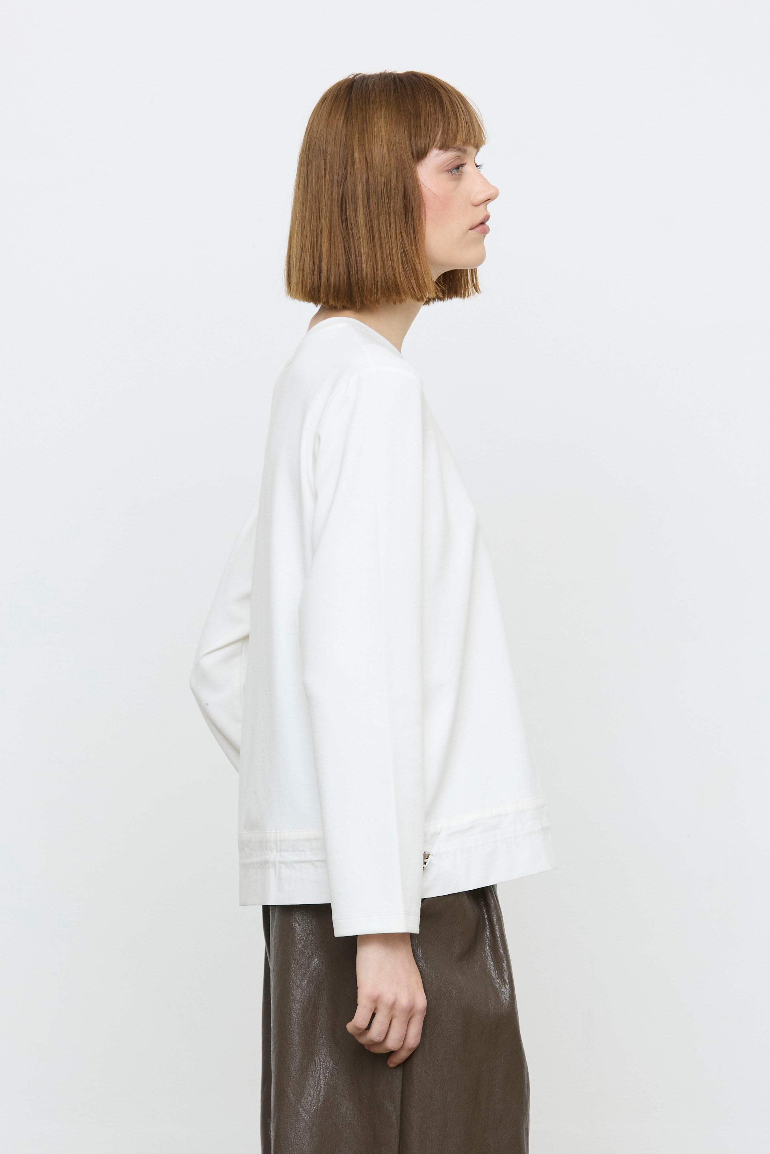EFW260245 TOP