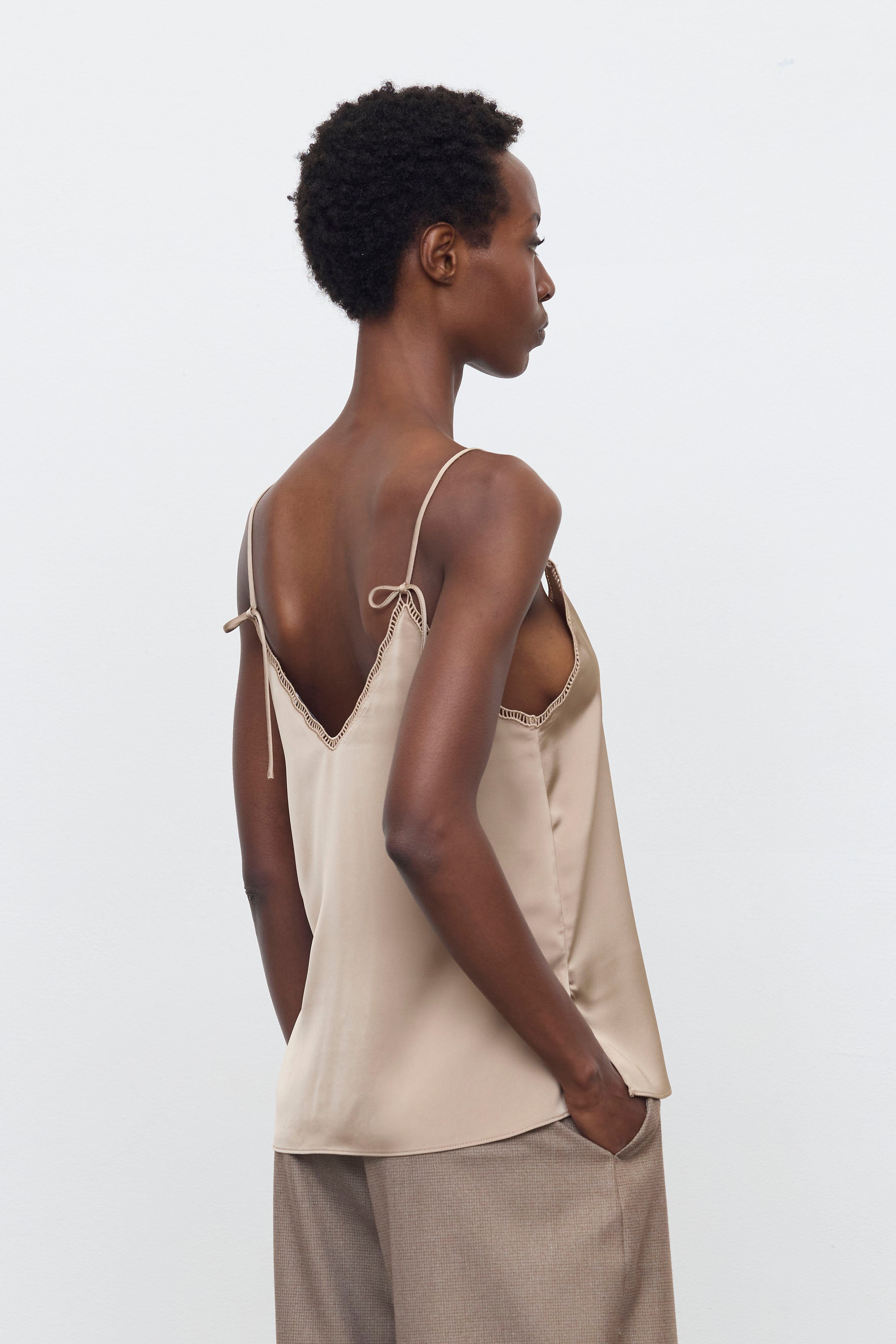 EFW260278 TOP