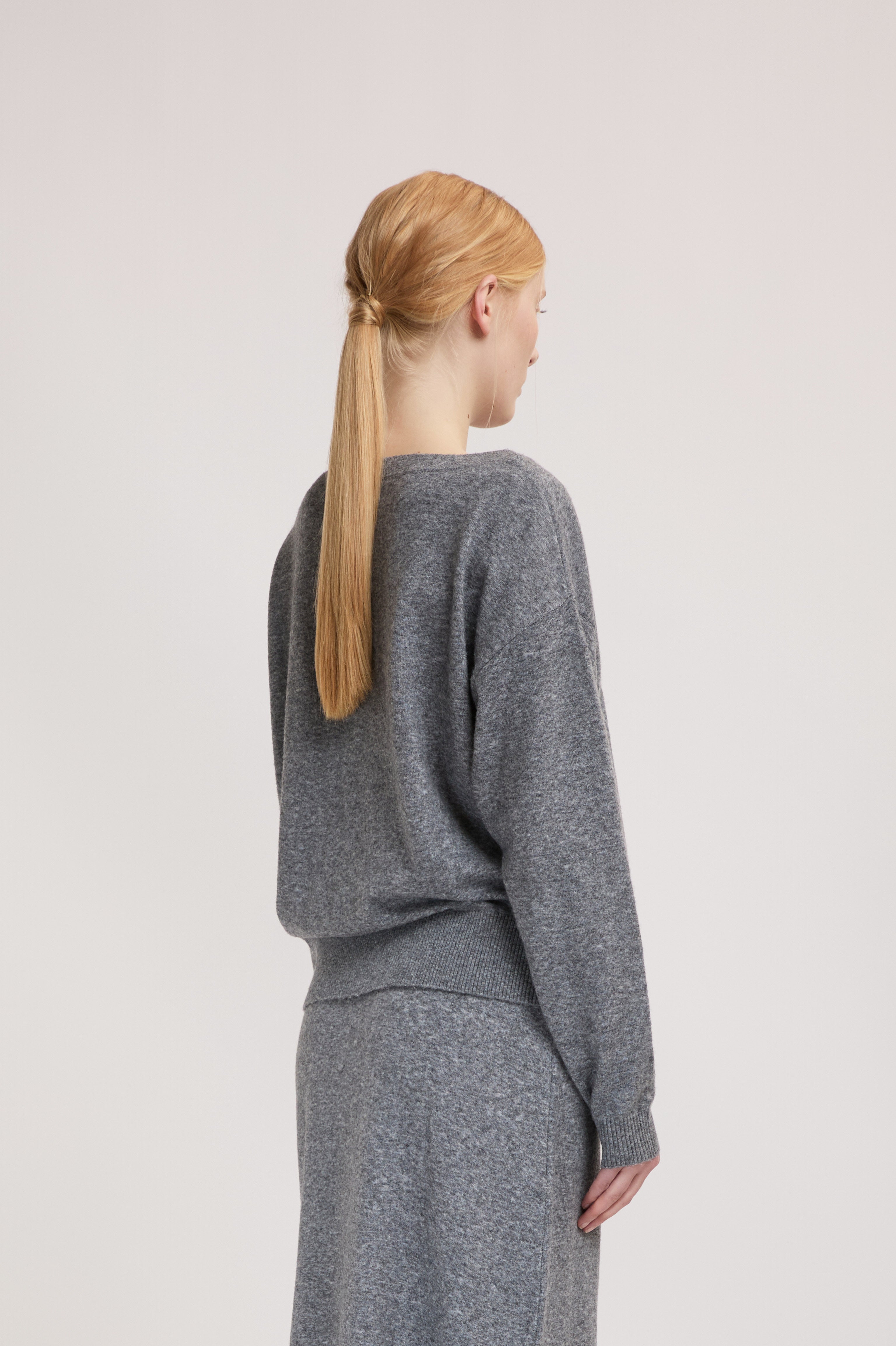EFWY260010 KNITWEAR