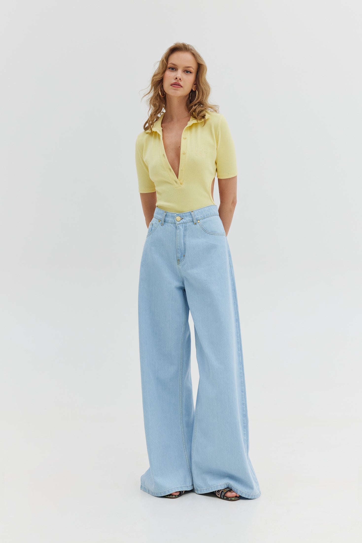Salem Denim Pants (Extra light blue wash)