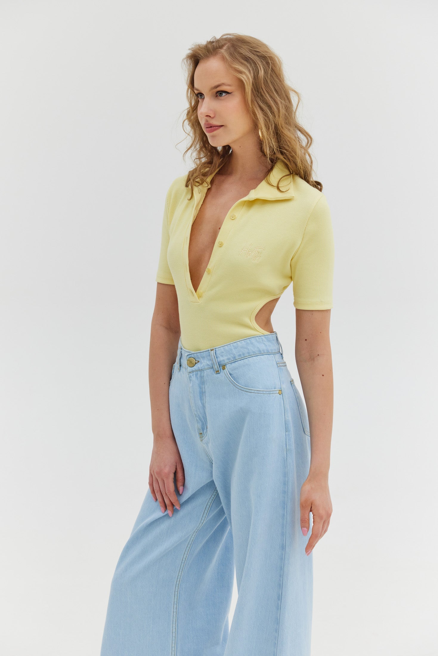 Salem Denim Pants (Extra light blue wash)