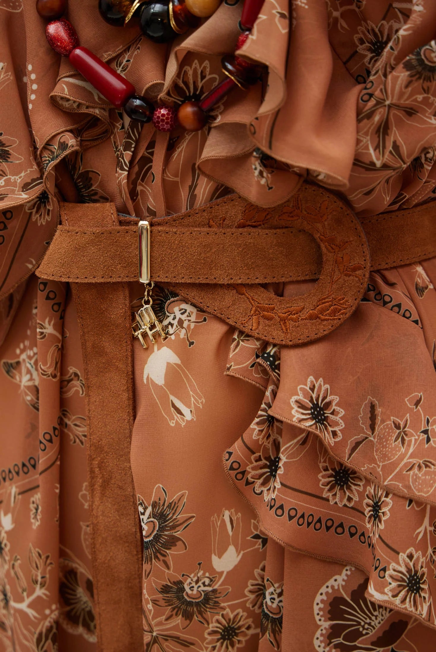 Rose Dress (Milk Chocolate)