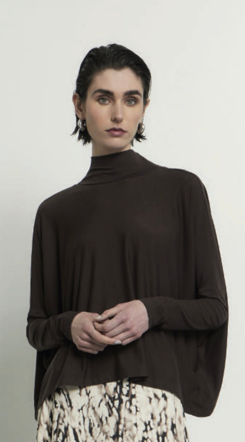 W26267 OVERSIZED BLOUSE WITH HIGH NECK