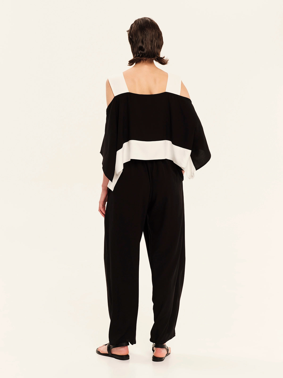 S26459 Straight-Leg Pants – Dimensional Play