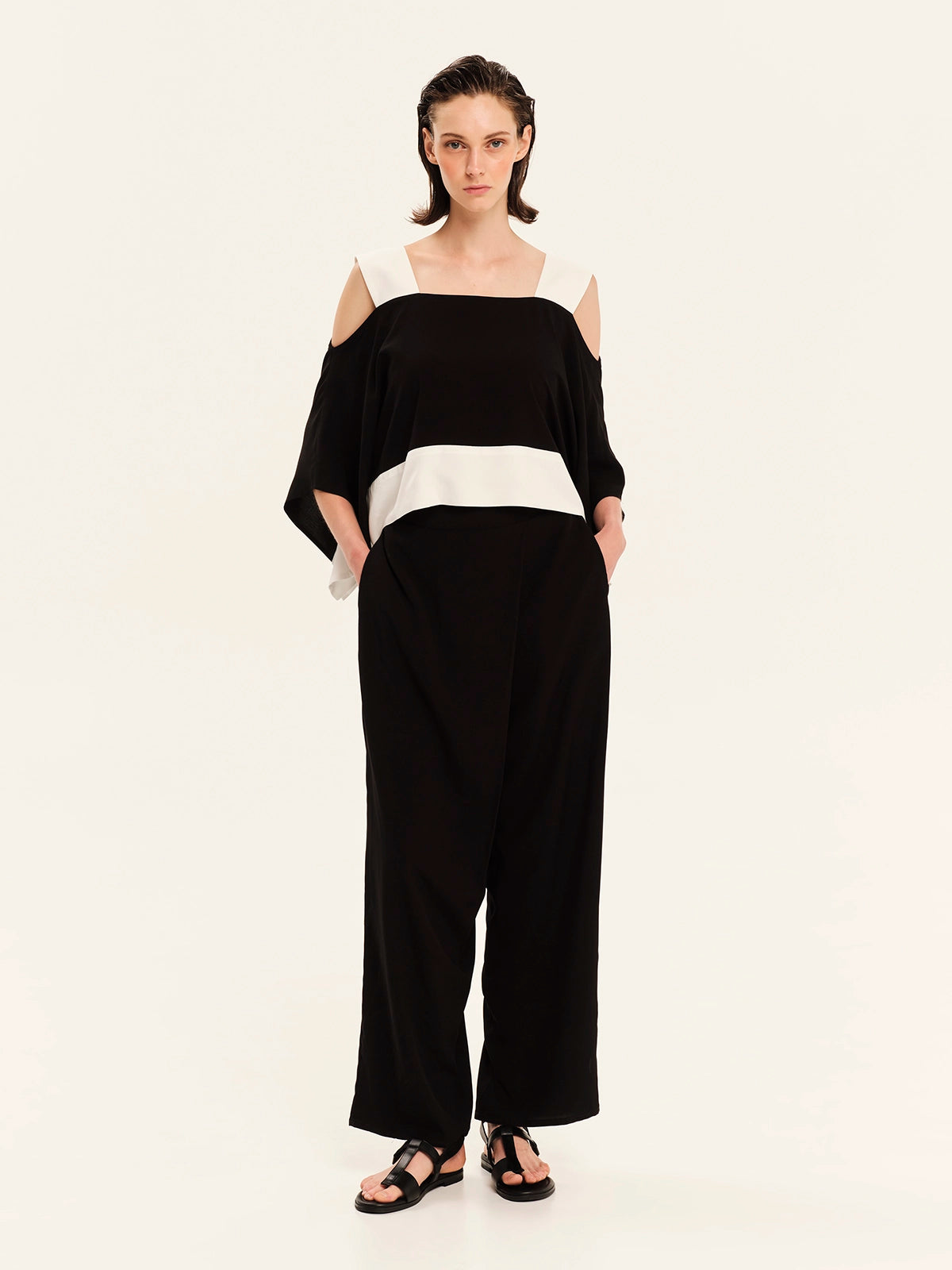 S26459 Straight-Leg Pants – Dimensional Play