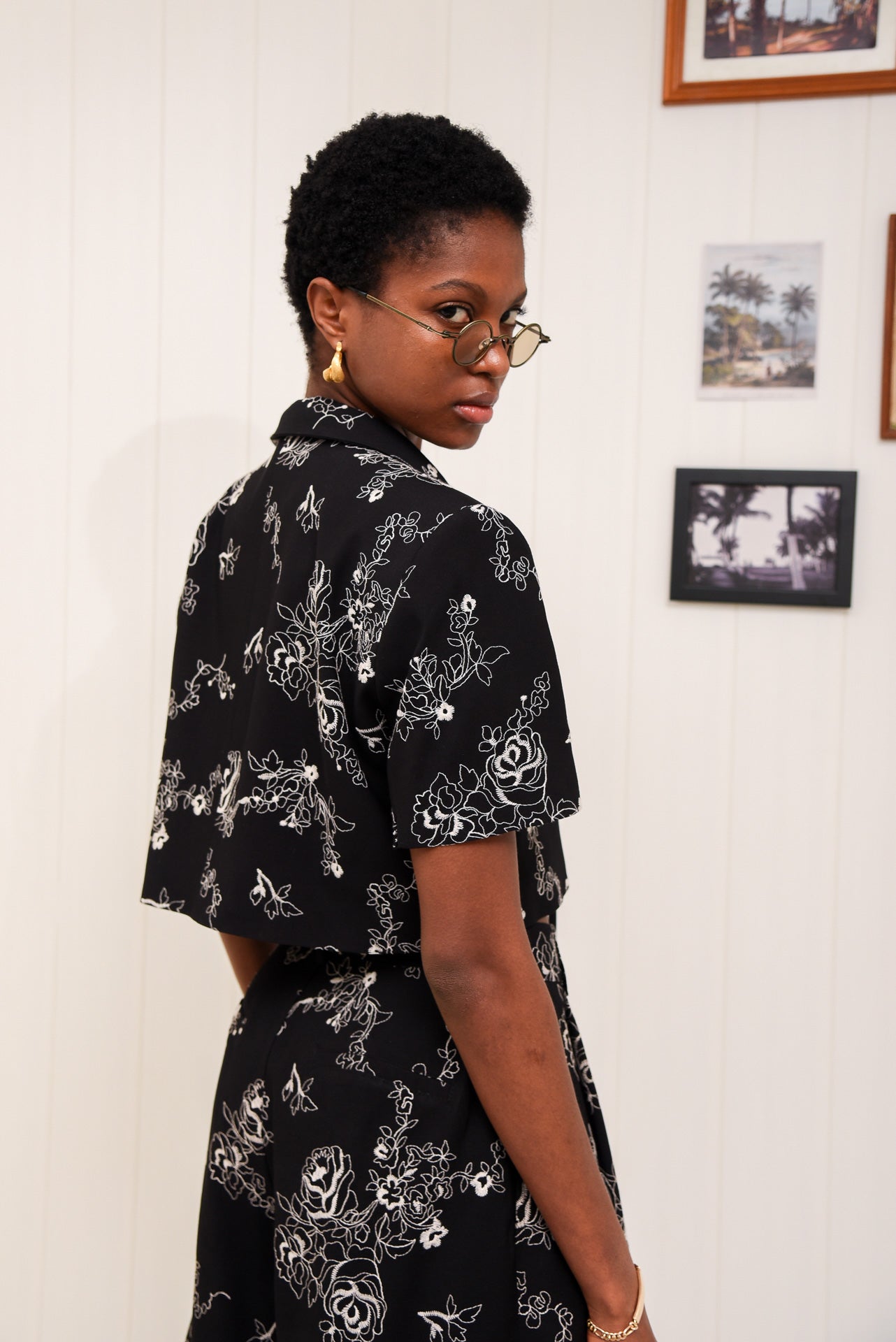 MI LUV YUH CROP BLAZER BLACK