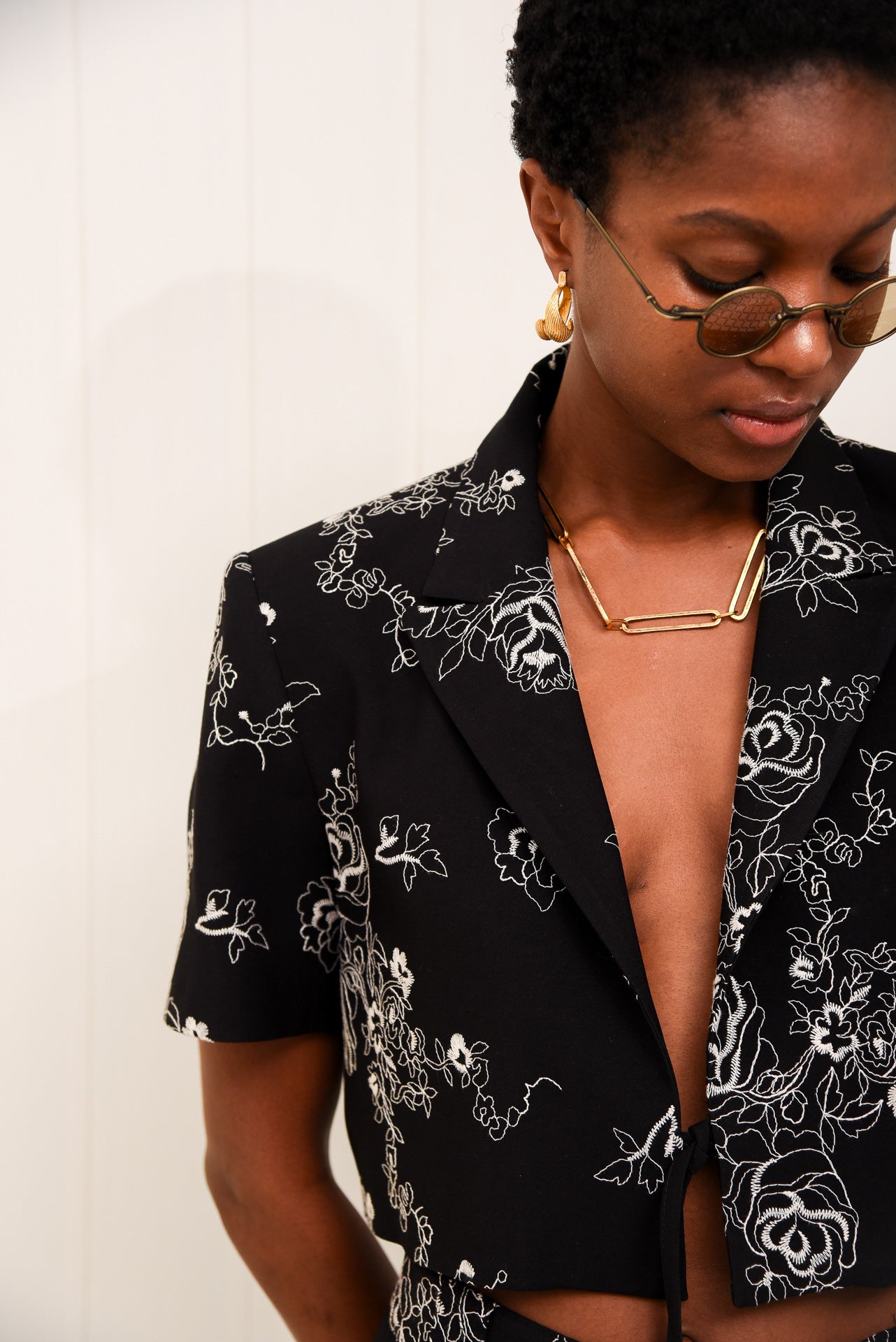 MI LUV YUH CROP BLAZER BLACK