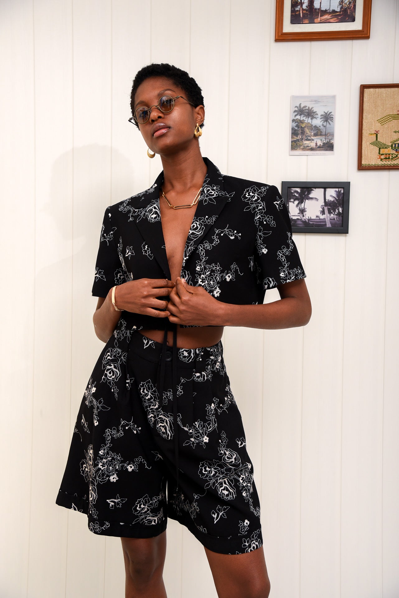 MI LUV YUH CROP BLAZER BLACK