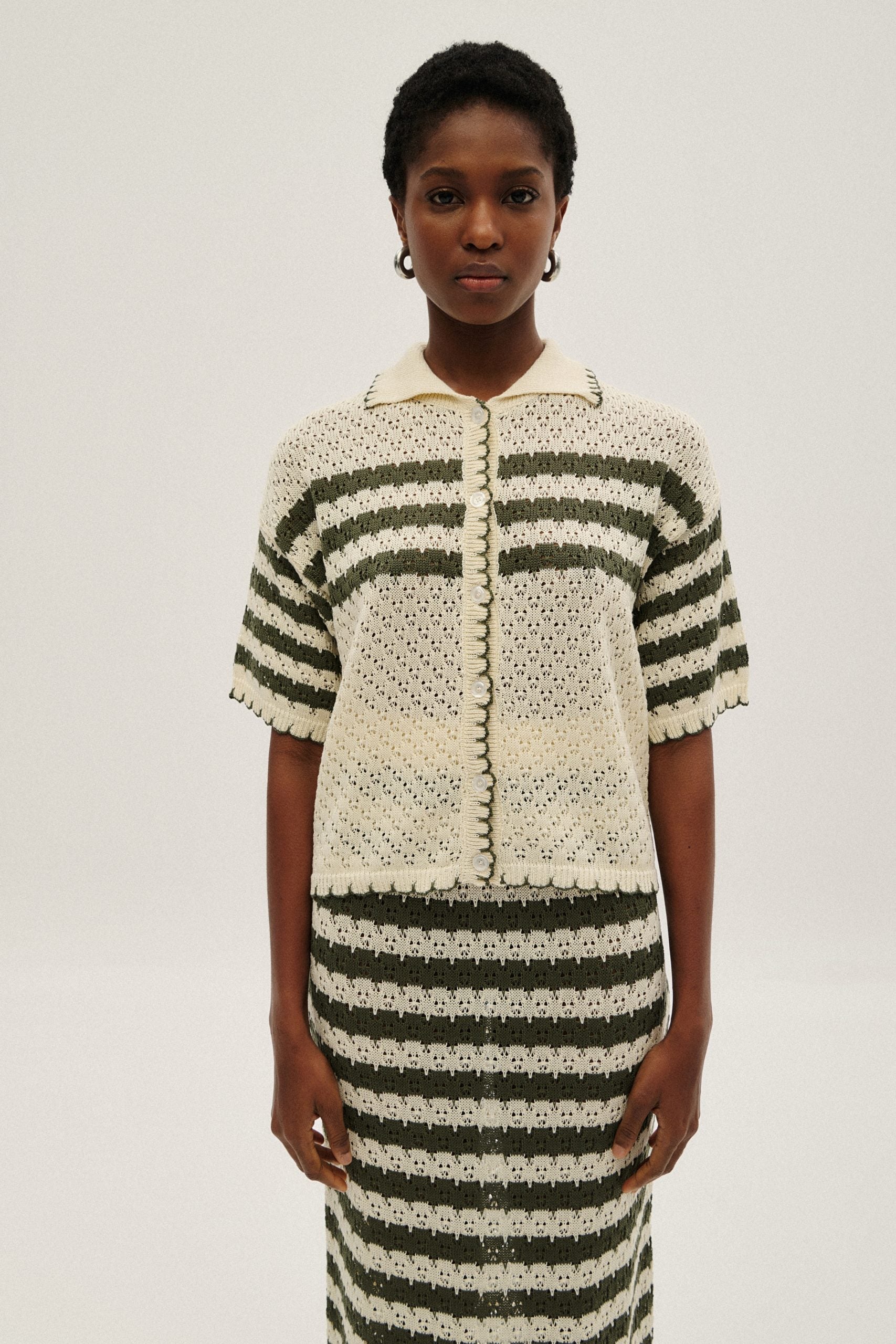 S5THCP0058 Cardigan & S5THSL0075 Skirt (3)