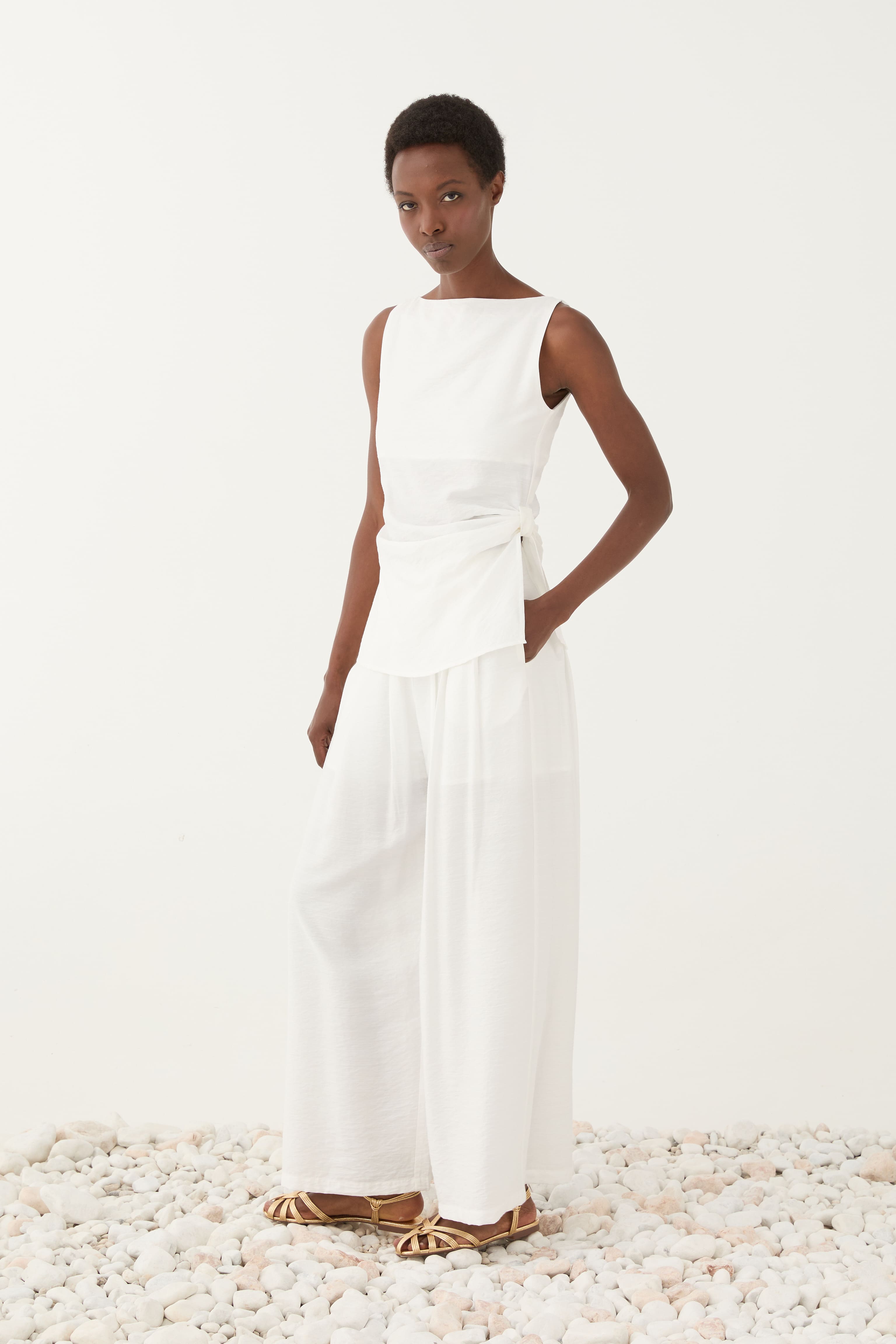 SS260053 TOP