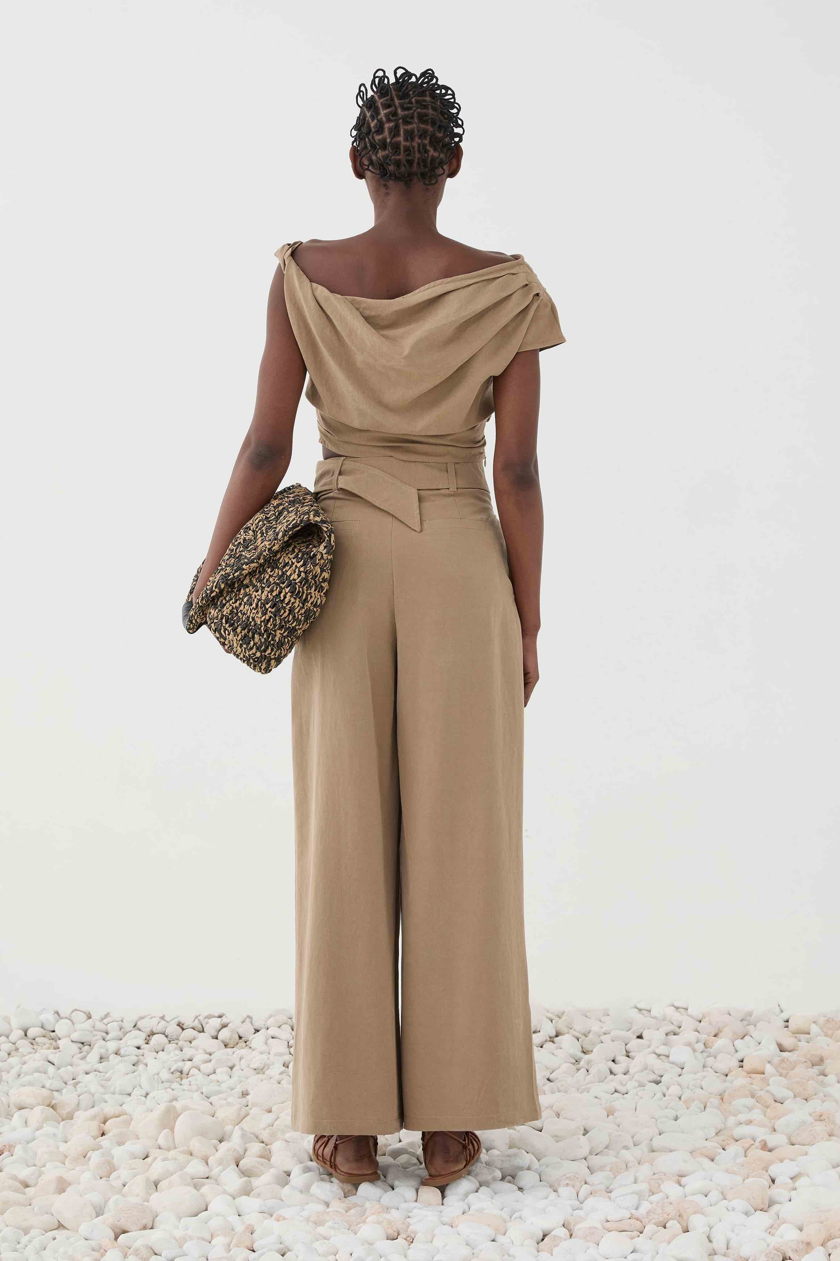 SS260098 TOP