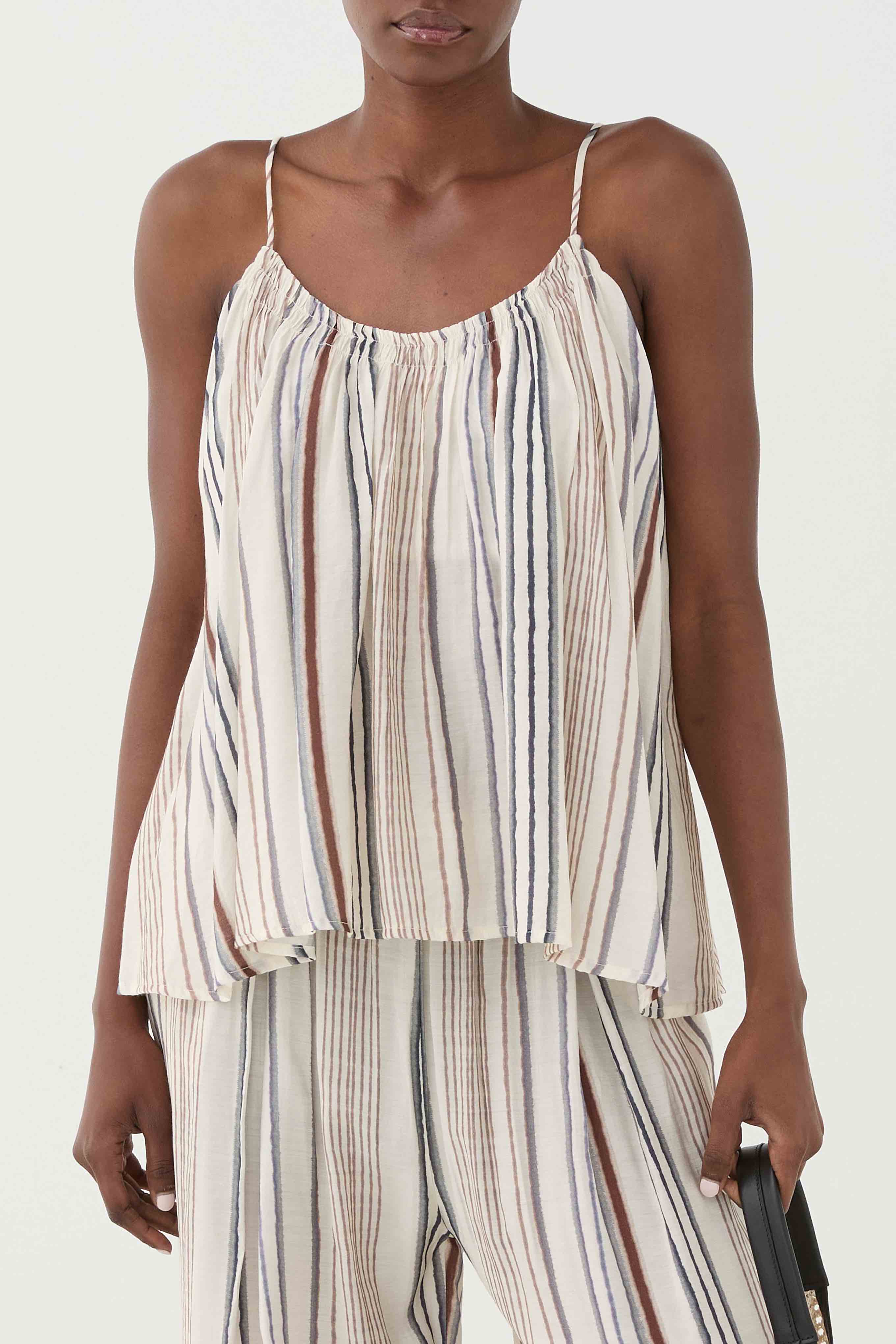 SS260131 TOP