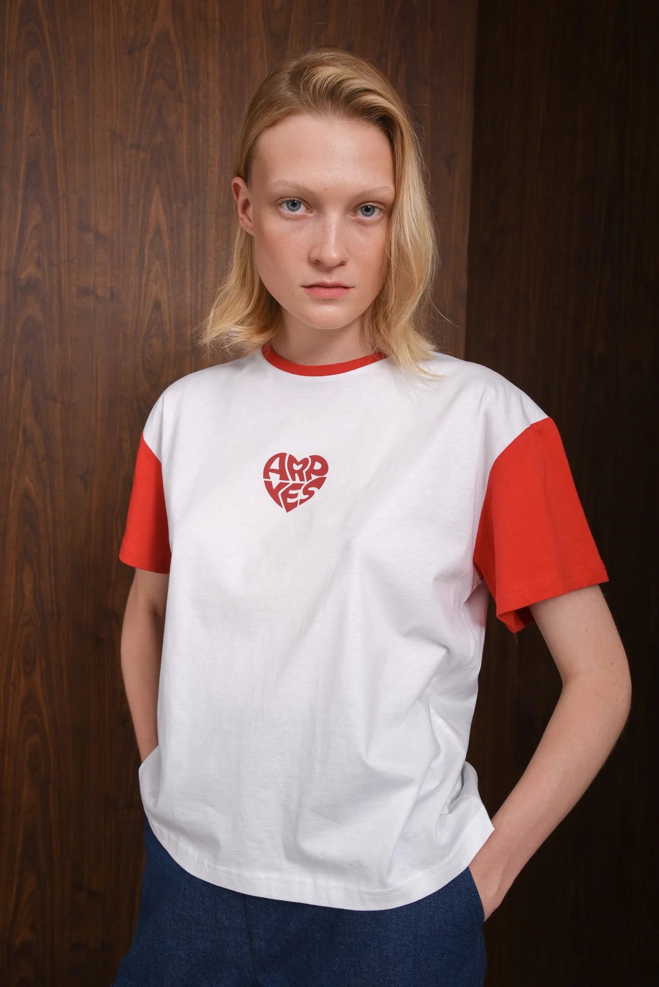 STONE HEART TEE RED