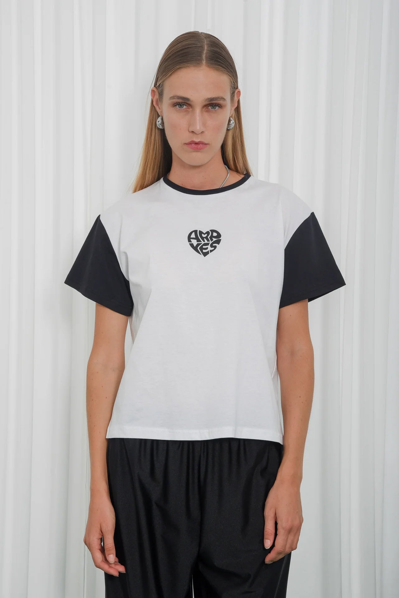 STONE HEART TEE black