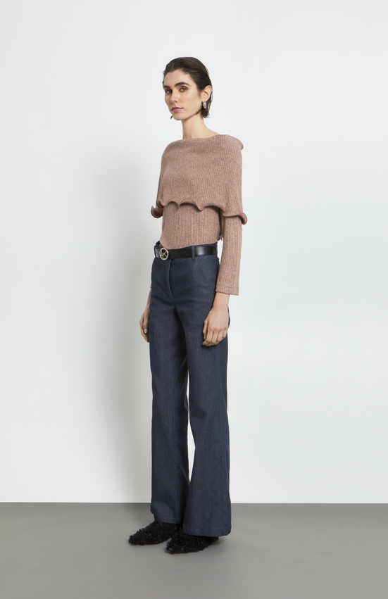 W26246 TOP WITH ROLLED  SHOULDERS AND RUFFELS