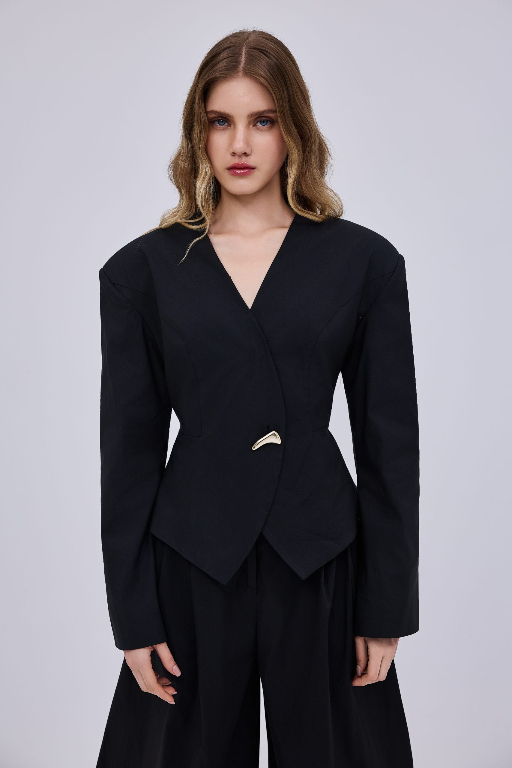 Lana Black Blazer