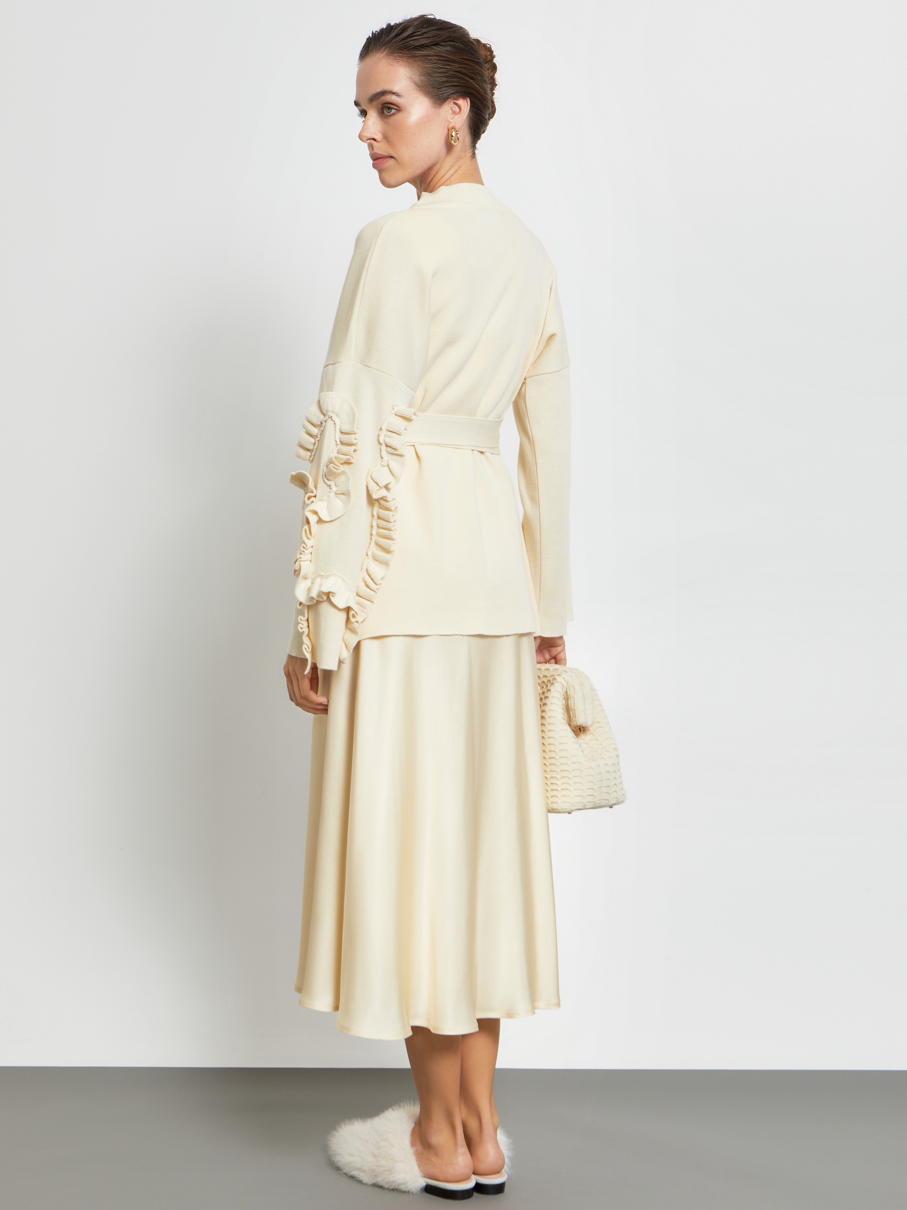 W26912 KNIT CARDIGAN WITH  EMBROIDERY FRILLS ON SLEEVE