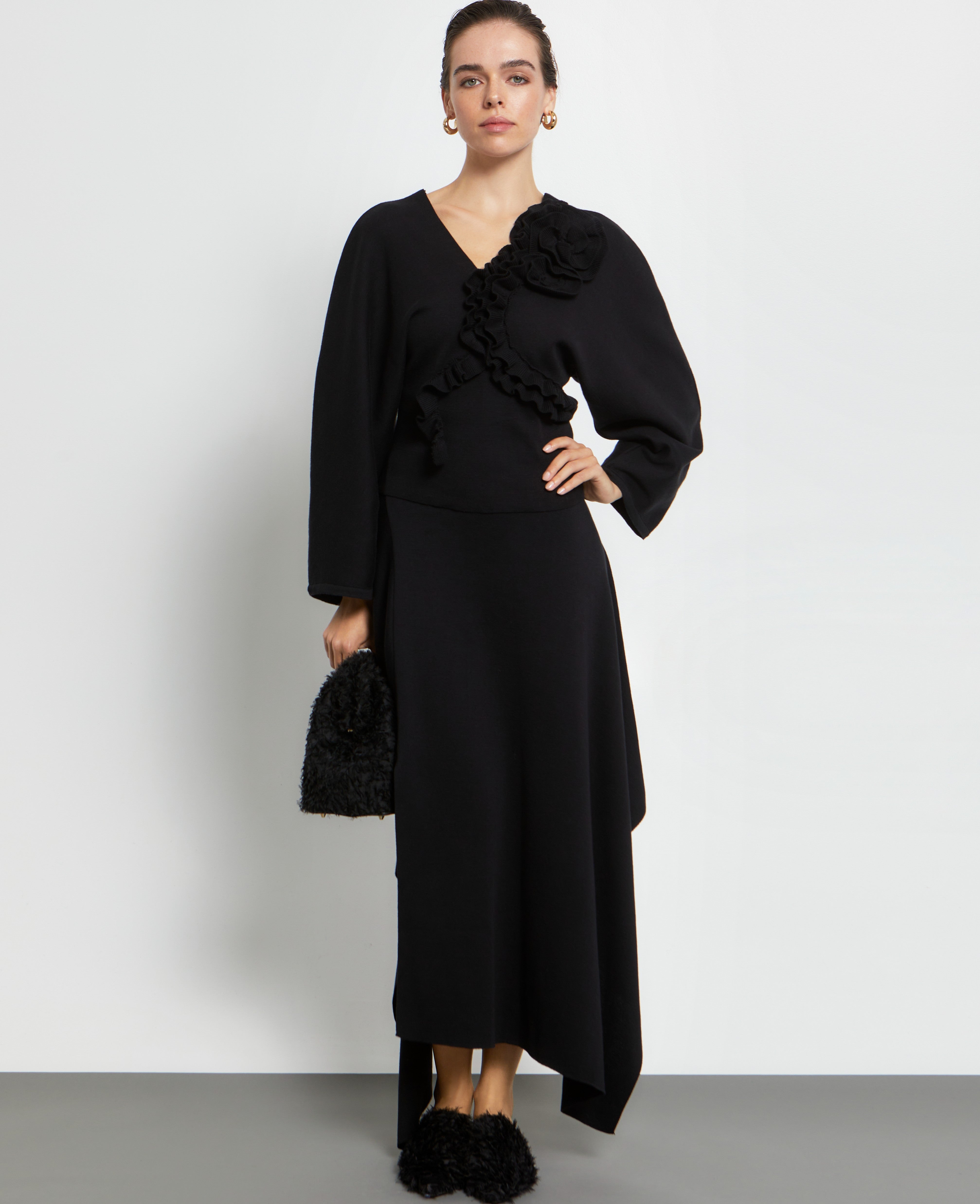 W26913 KNIT BLOUSE WITH  EMBROIDERY FRILLS