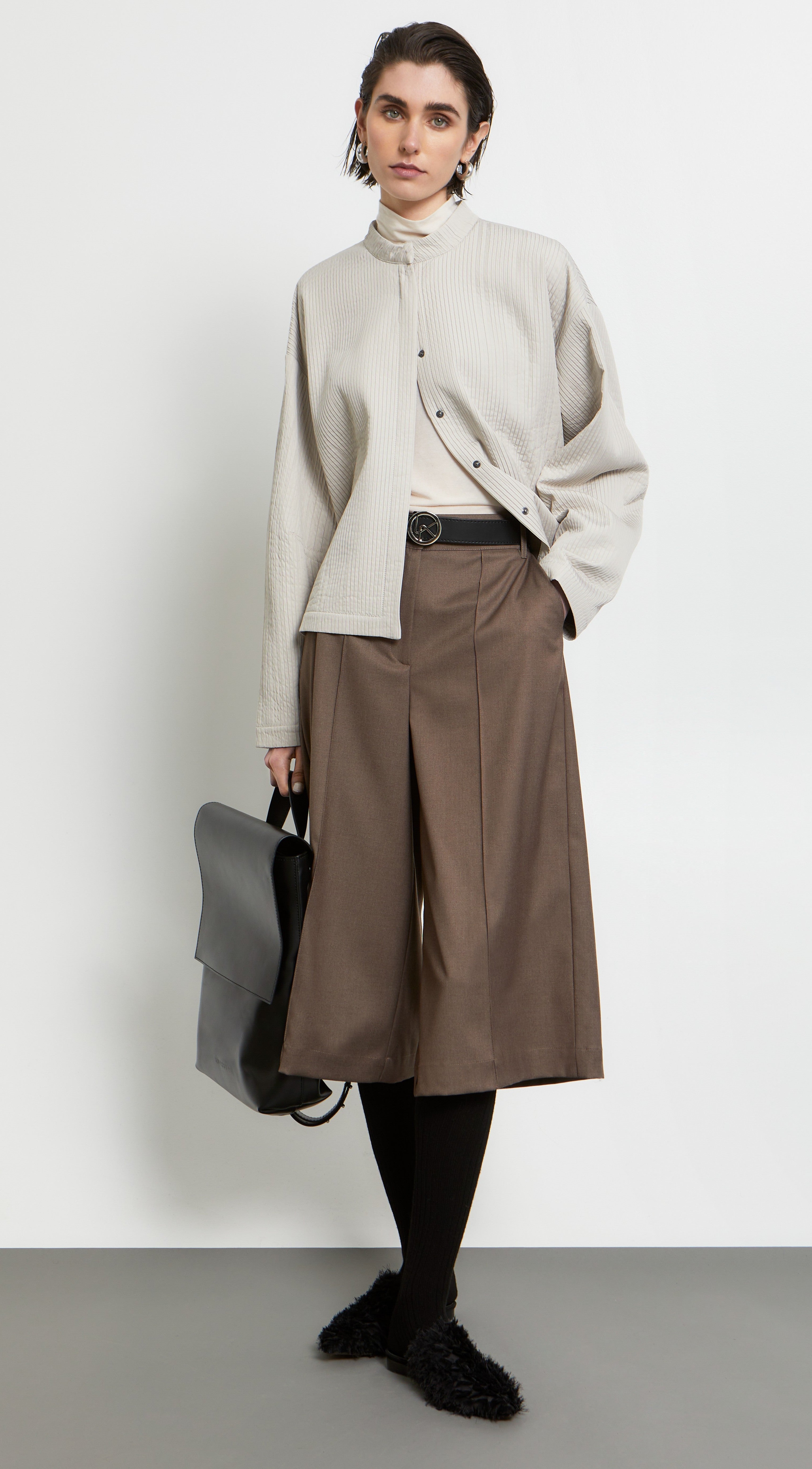 W26228  BERMUDA PANTS